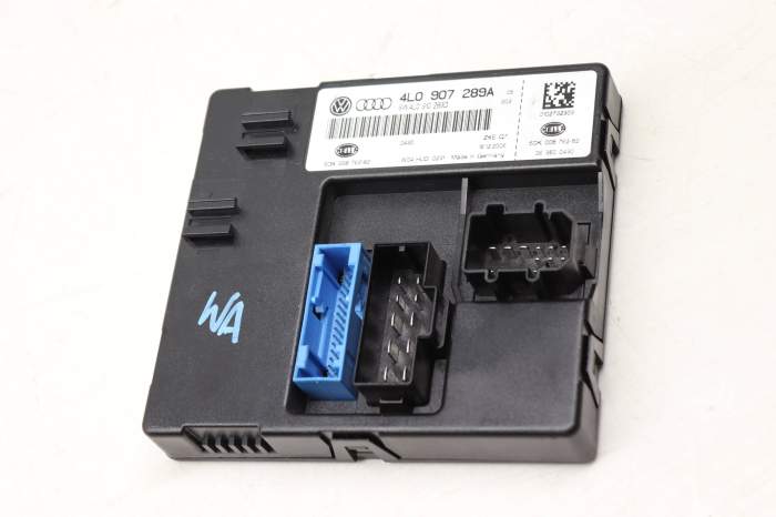 Comfort Control Module / Ccm 4L0907289A main product photo