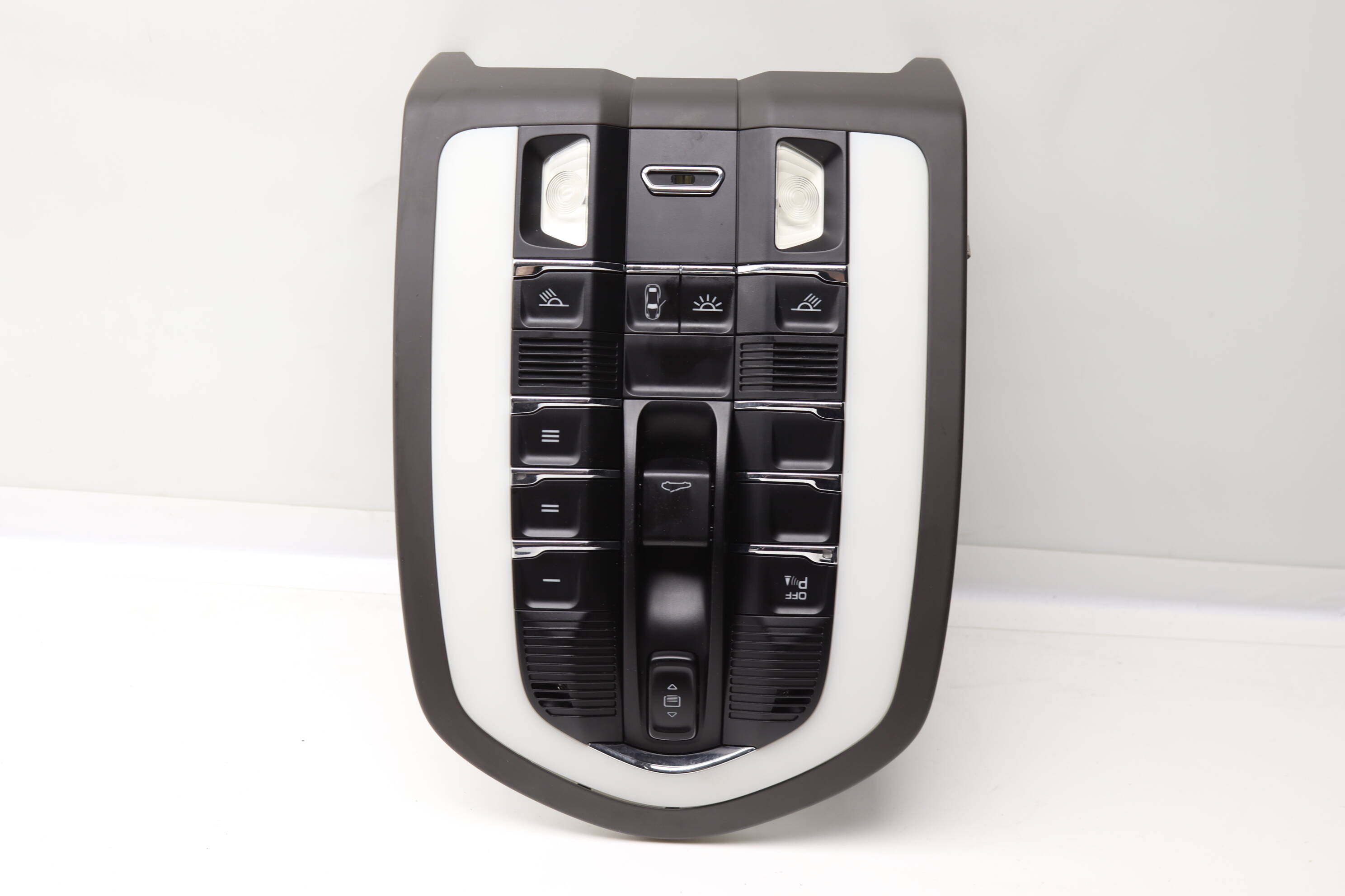 Overhead Console / Dome Light / Switch Assembly 7PP868404NJ 95861394504