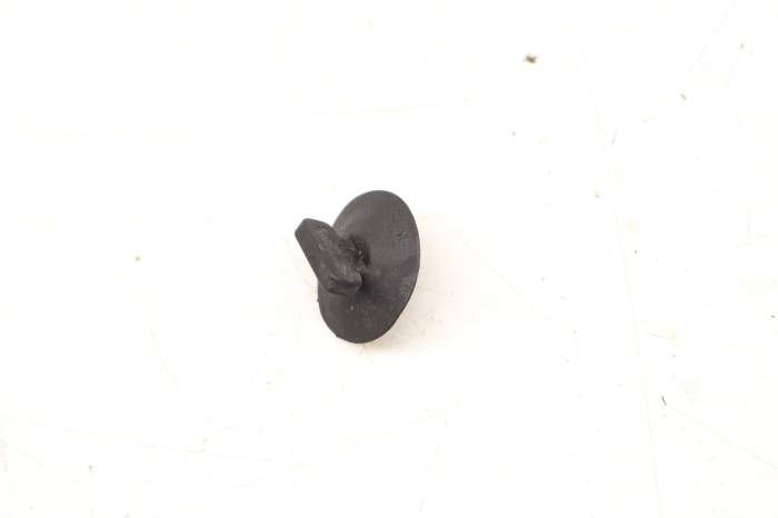 Hood Insulation / Sound Blanket Clip 701863841 main product photo