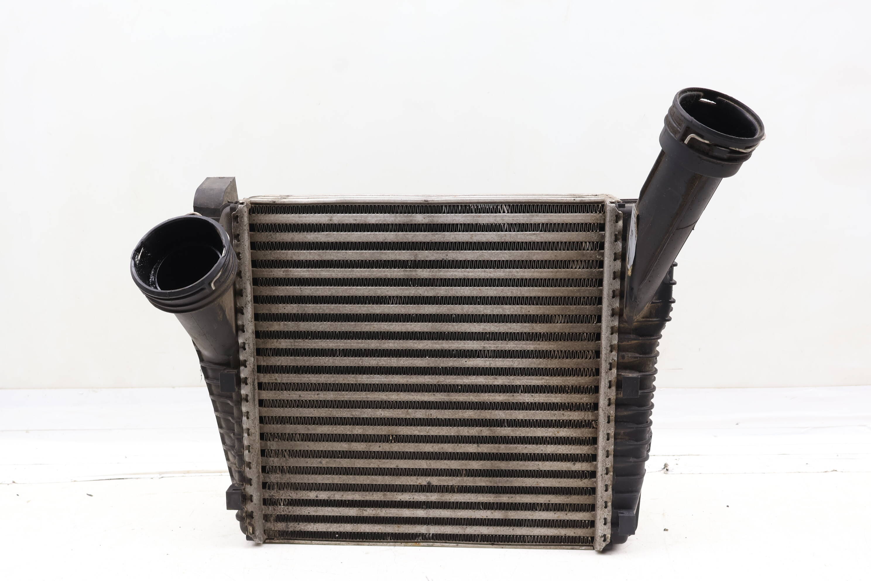 Tdi Turbo Intercooler 7L6145804A
