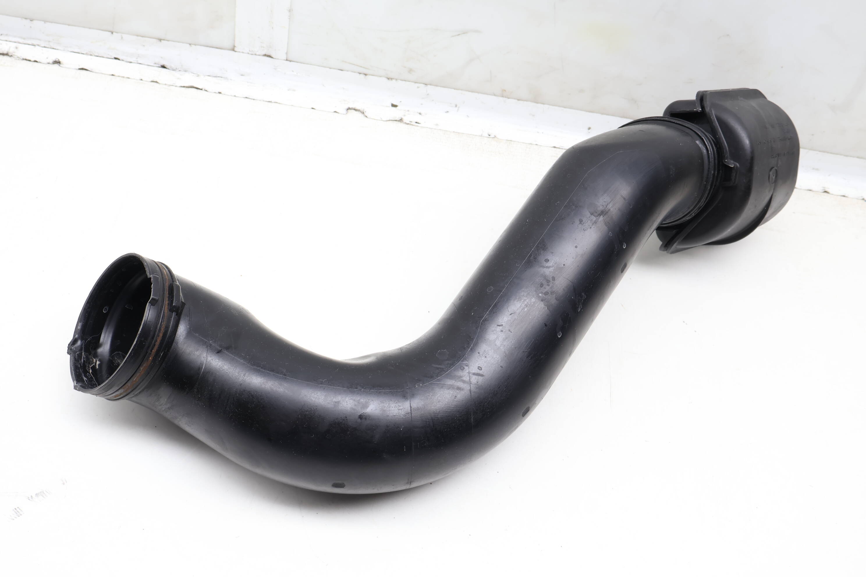 13717604033 Air Intake Hose Intercooler w/Sensor For BMW X4