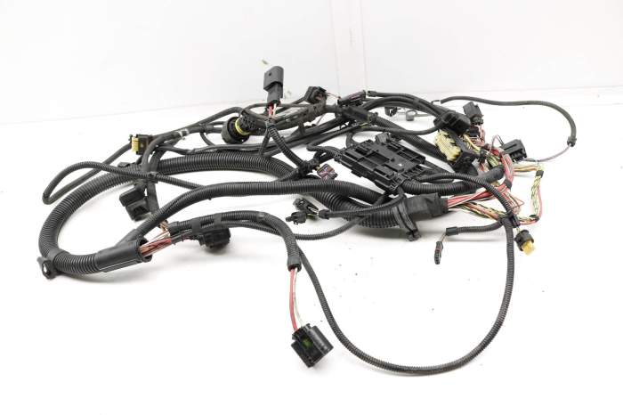 Engine Wiring Harness 12537598008 main product photo