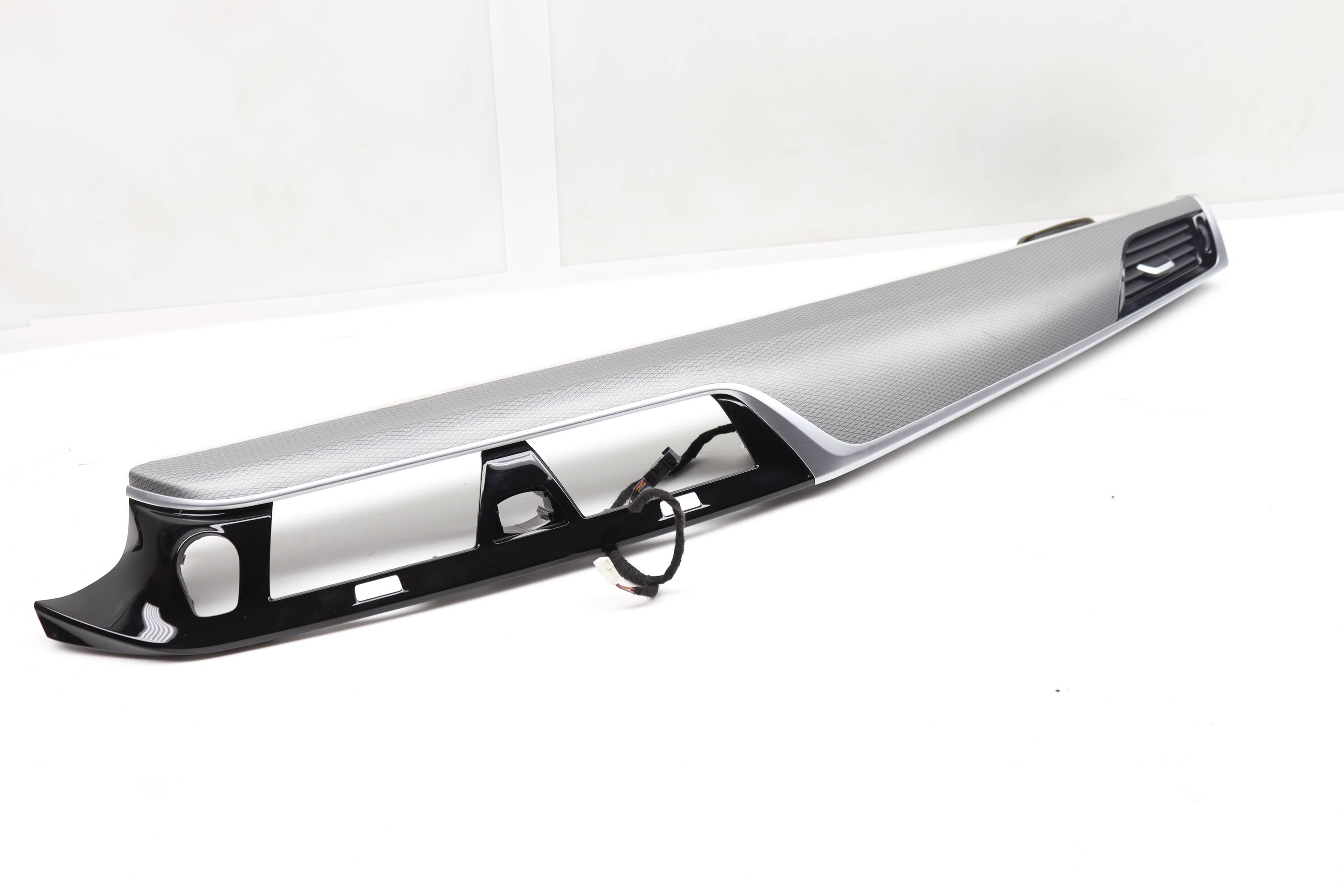 Center Dash Panel Trim W/ Air Vent 51458070620