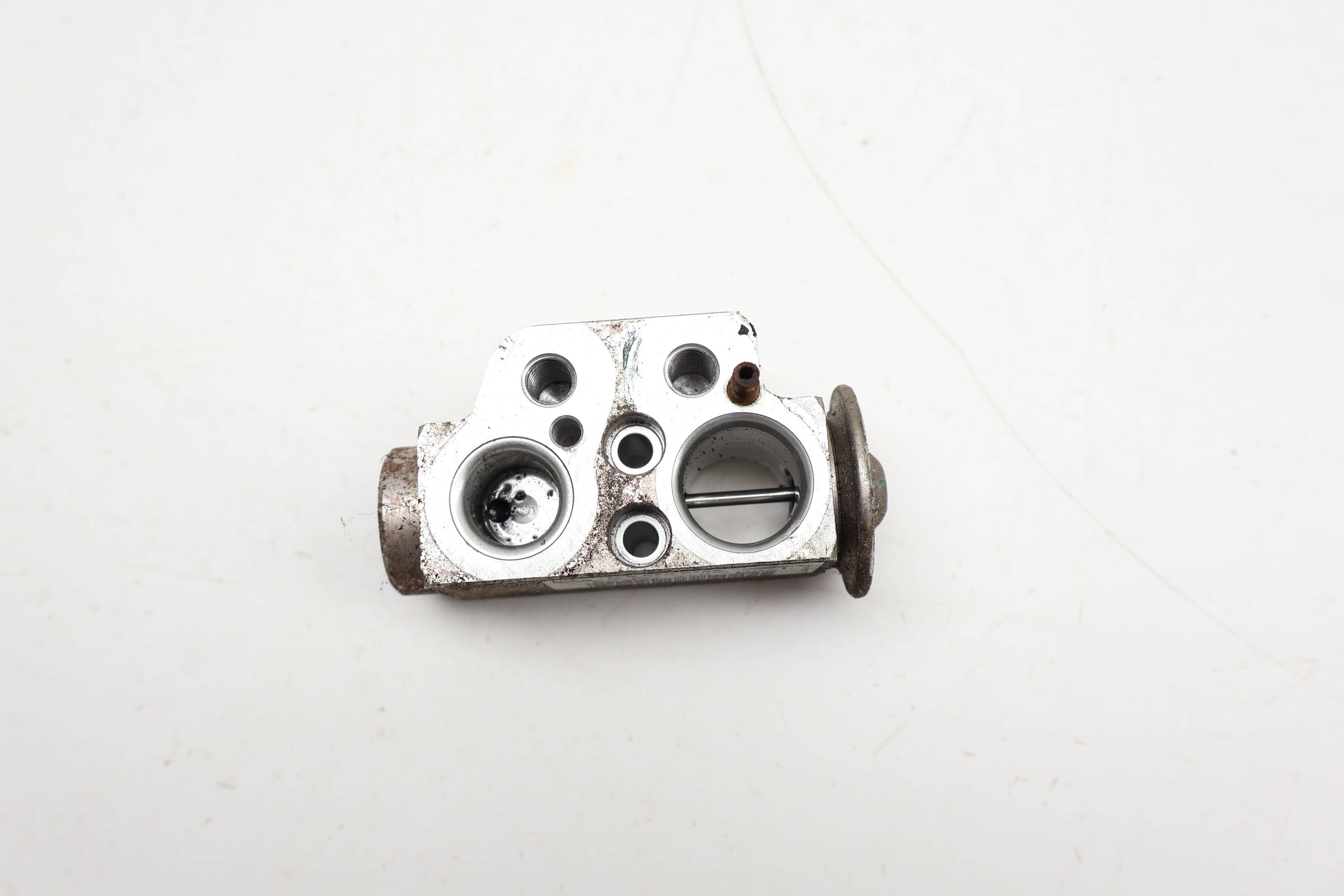 Ac Expansion Valve 7P0820679A 95857231900