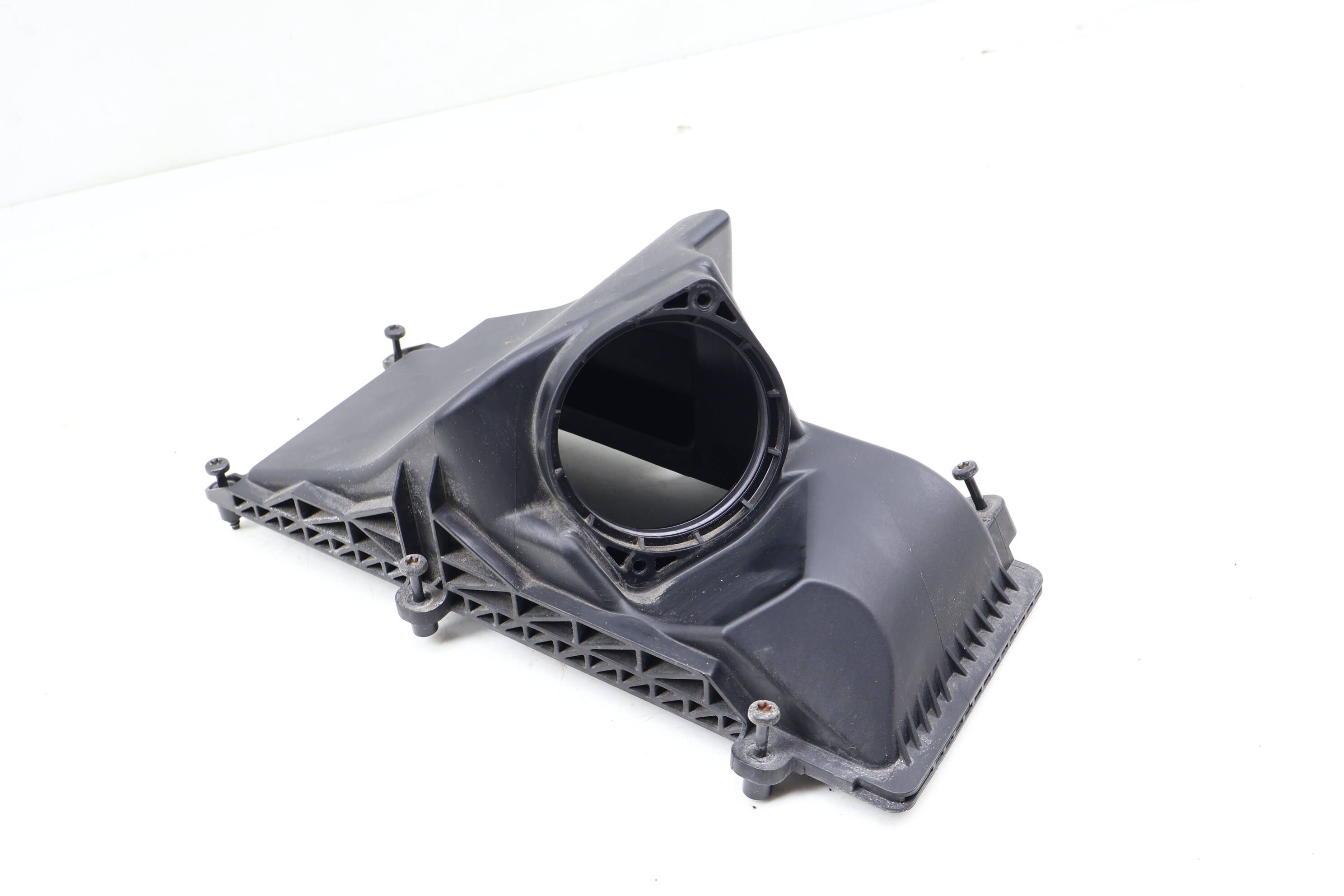 Engine Air Filter Box / Housing (Upper) 8R0133837