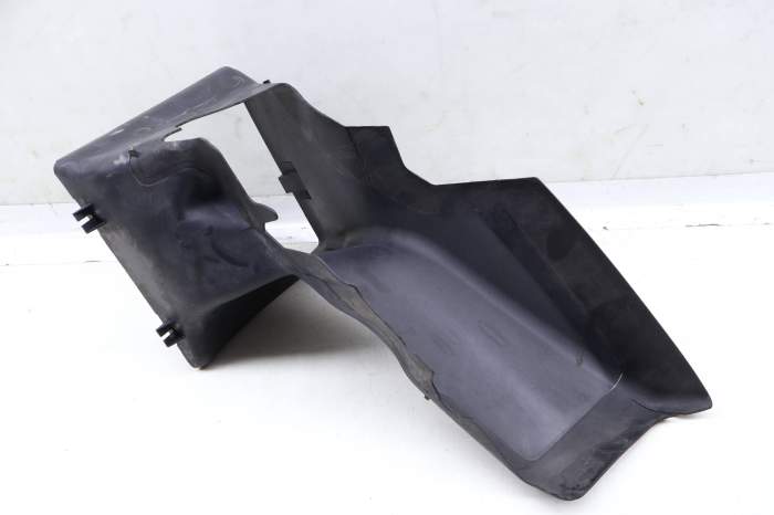 Turbo Intercooler Air Guide / Duct 8E0117335N main product photo