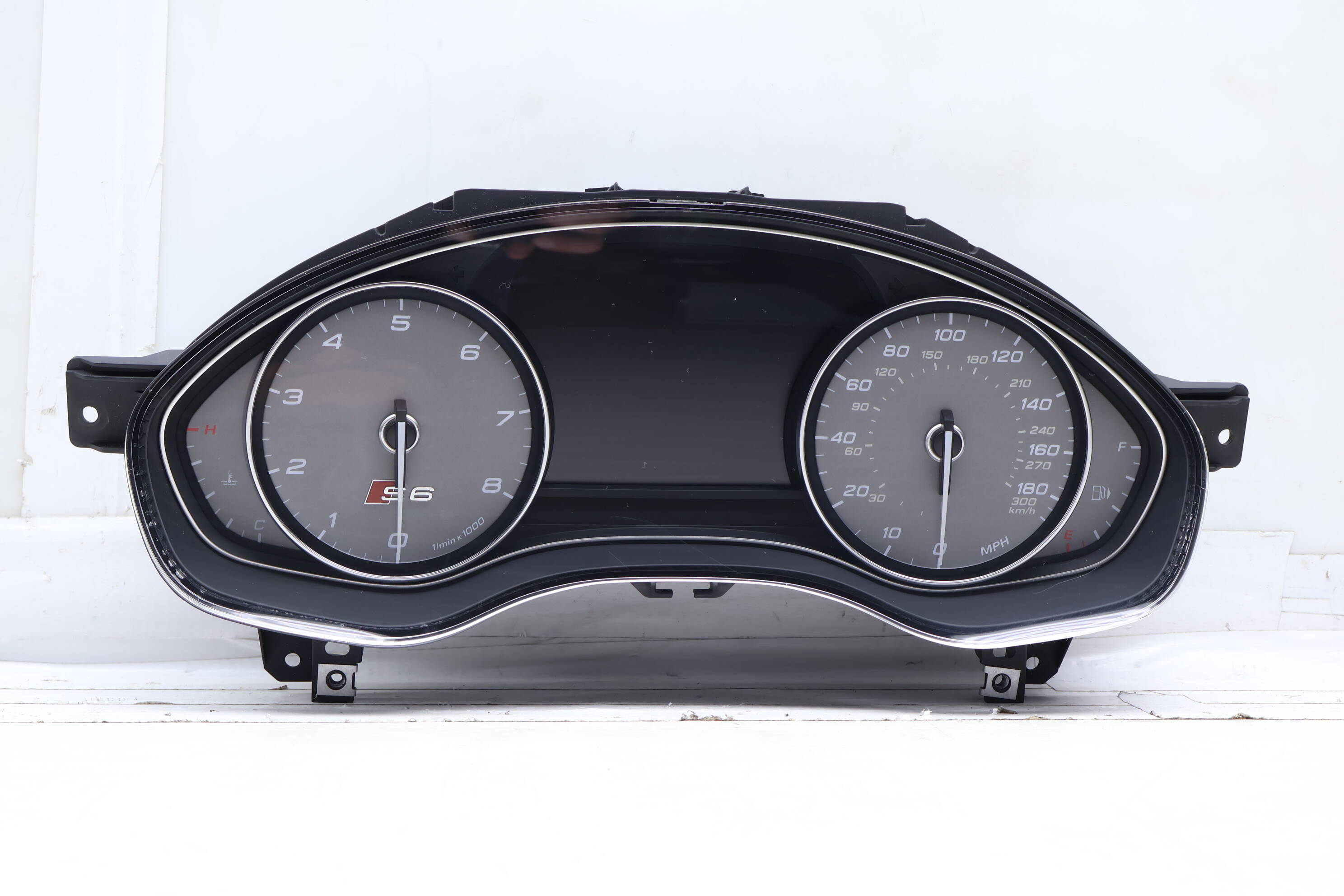 Instrument Cluster / Speedometer (S6) 4G0920982A