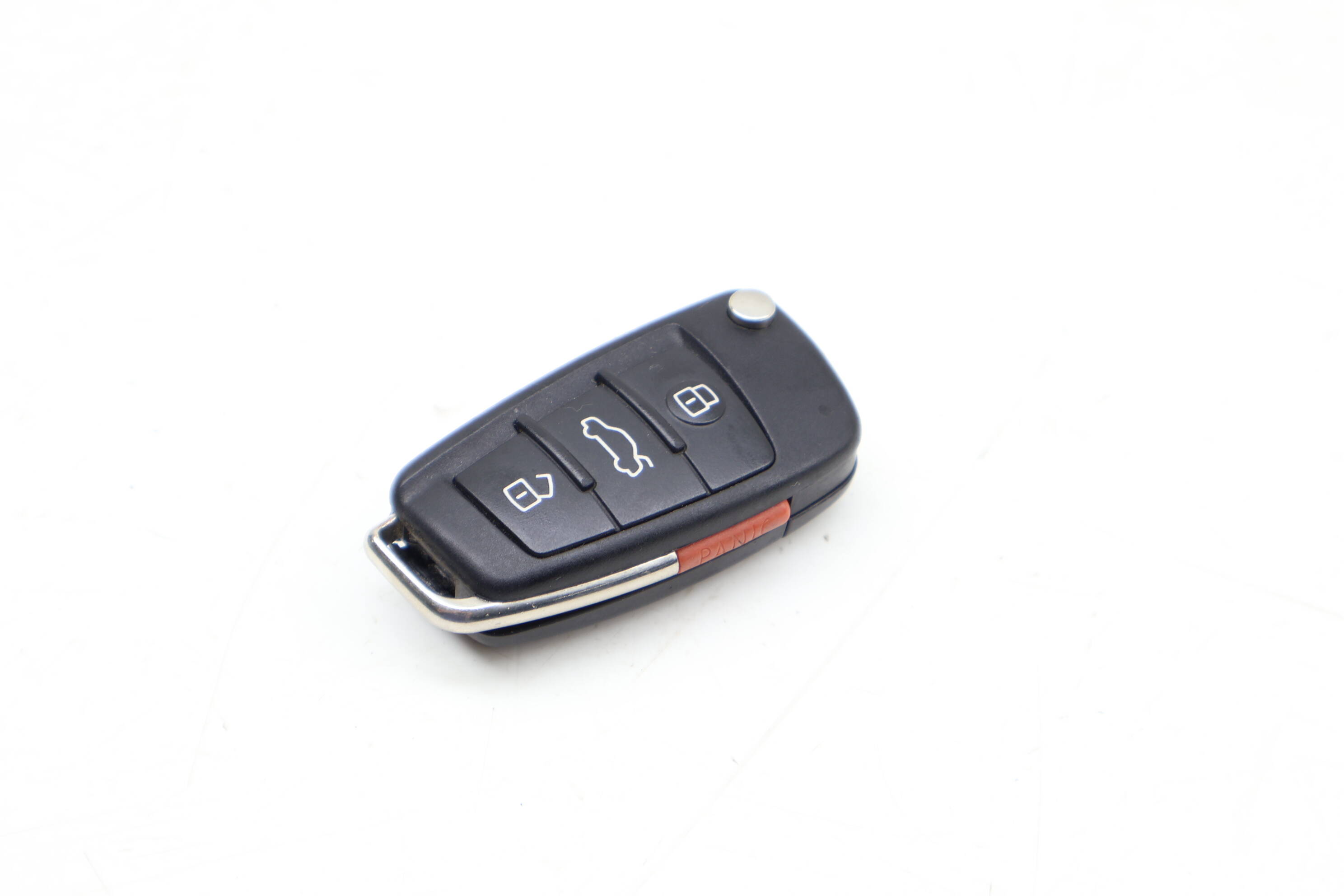 Audi Key / Keyfob 4F0837220AG