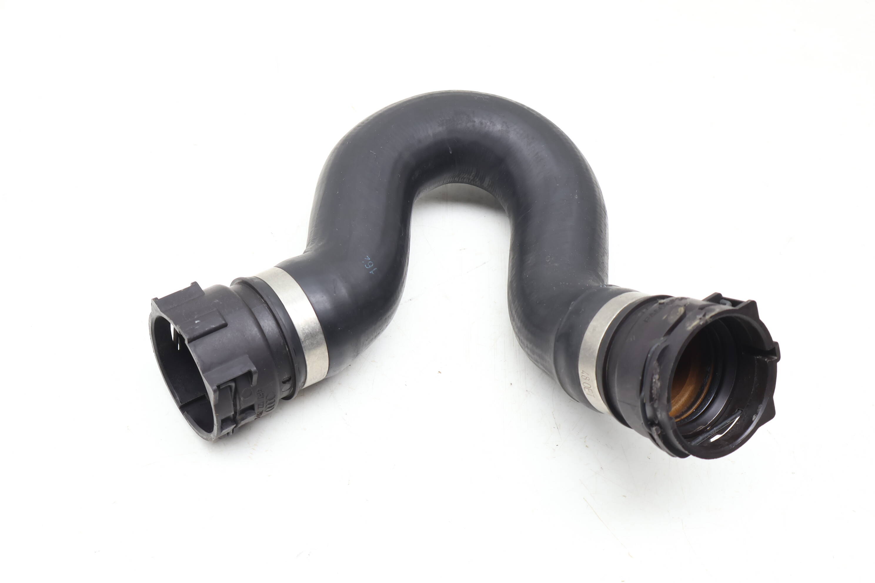 Upper Radiator Coolant Hose / Line 8R0121101C