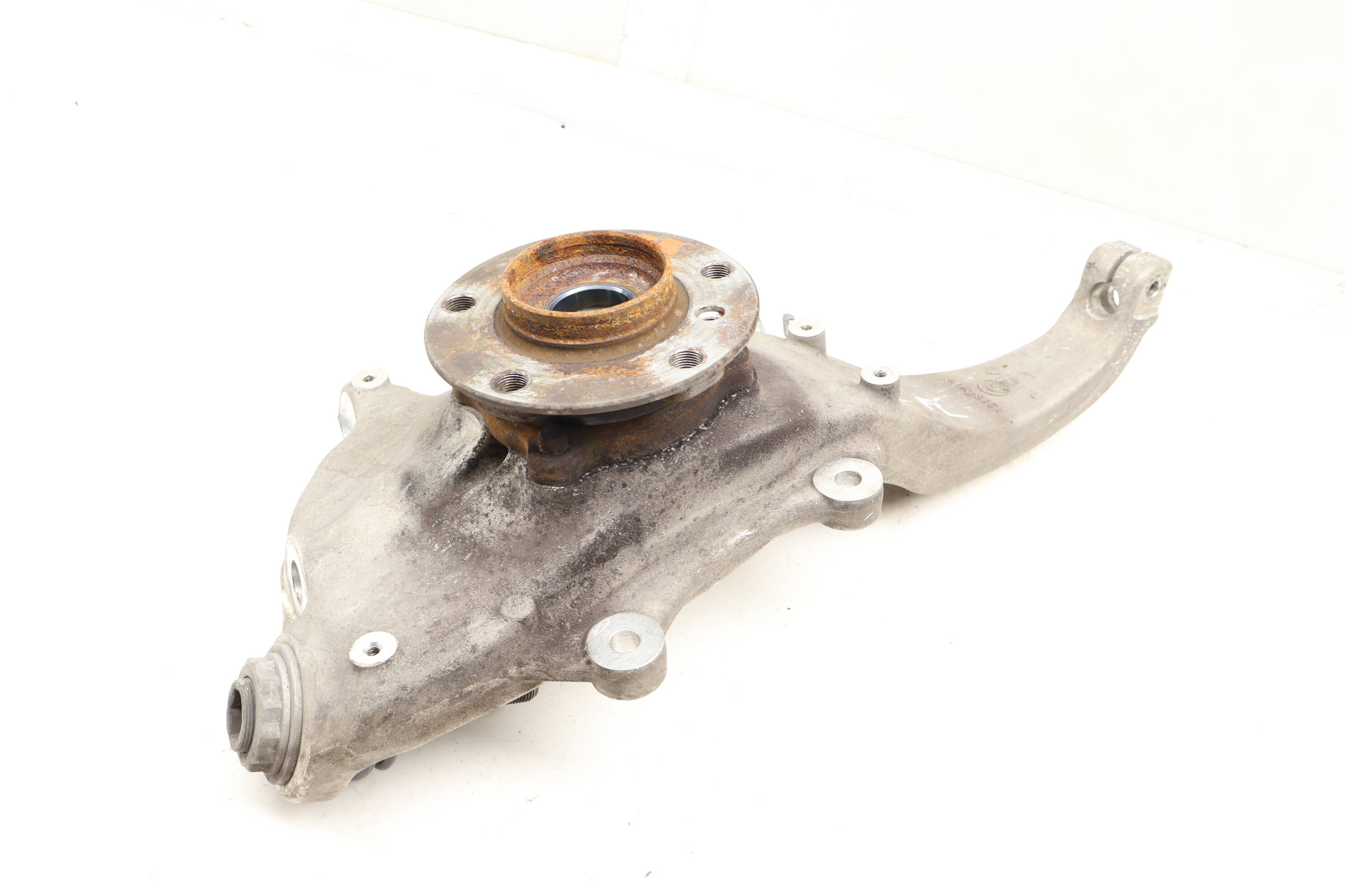 Spindle Knuckle W/ Wheel Bearing 31216777751