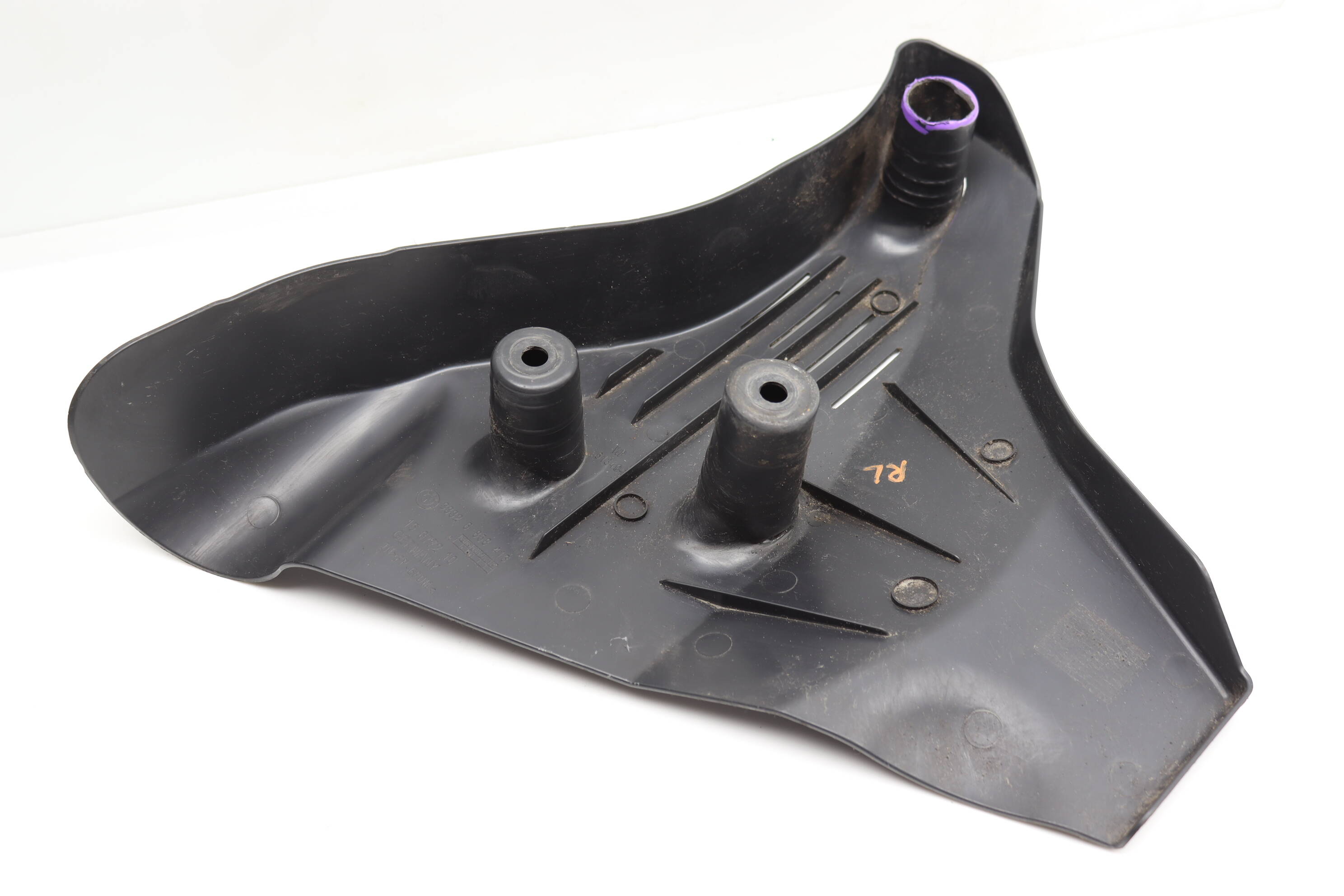 BMW Rear Left Spindle / Trailing Arm Cover 33326858413