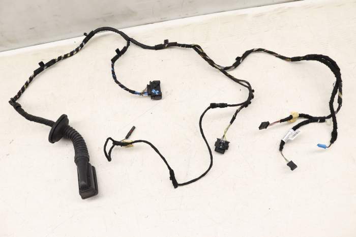Door Panel Wiring Harness 61129384585 main product photo