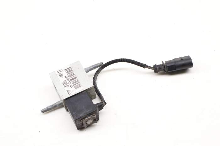 Ac Shut Off Valve 97057316001 main product photo