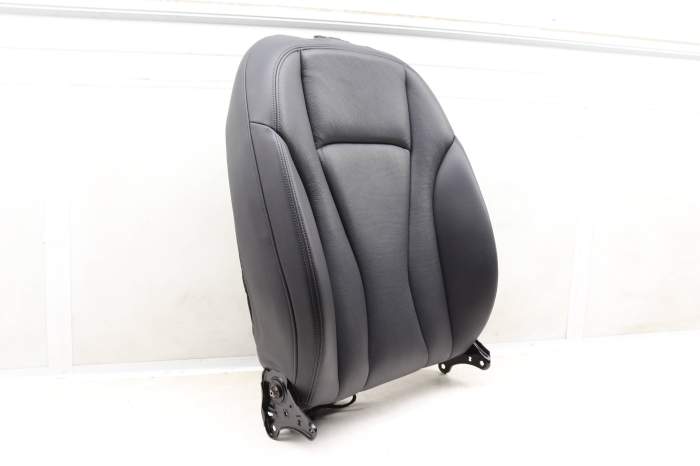 Upper Seat Backrest Cushion Assembly 4M0881806A main product photo