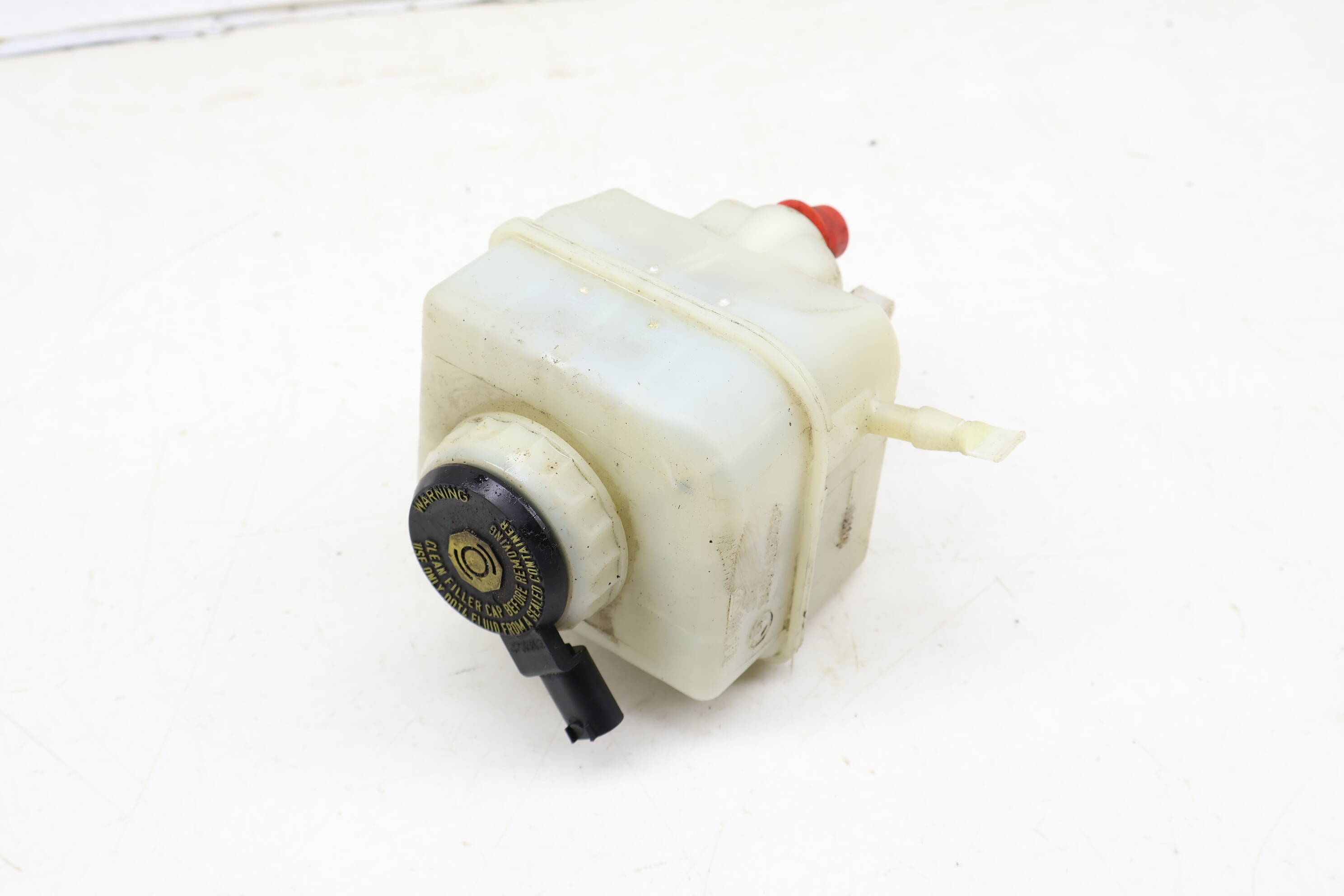 Brake Fluid Reservoir / Tank 34336782289