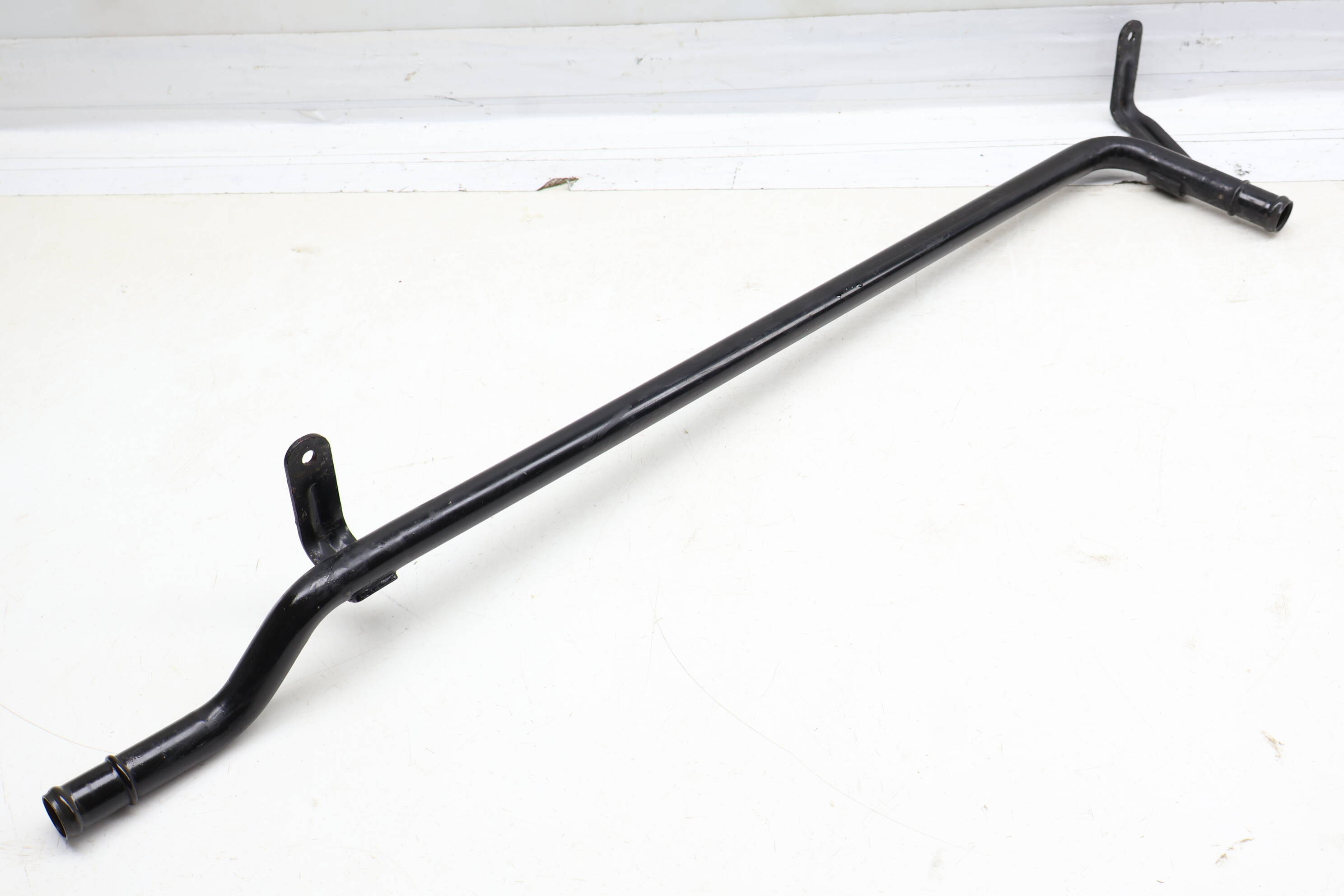 Coolant Pipe / Tube / Line 7L8121065AB