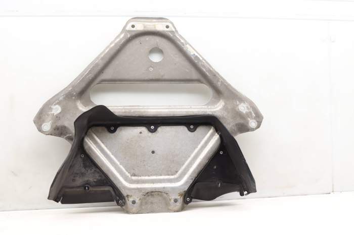 Belly Pan / Skid Plate / Underbody Panel 98733118300 main product photo