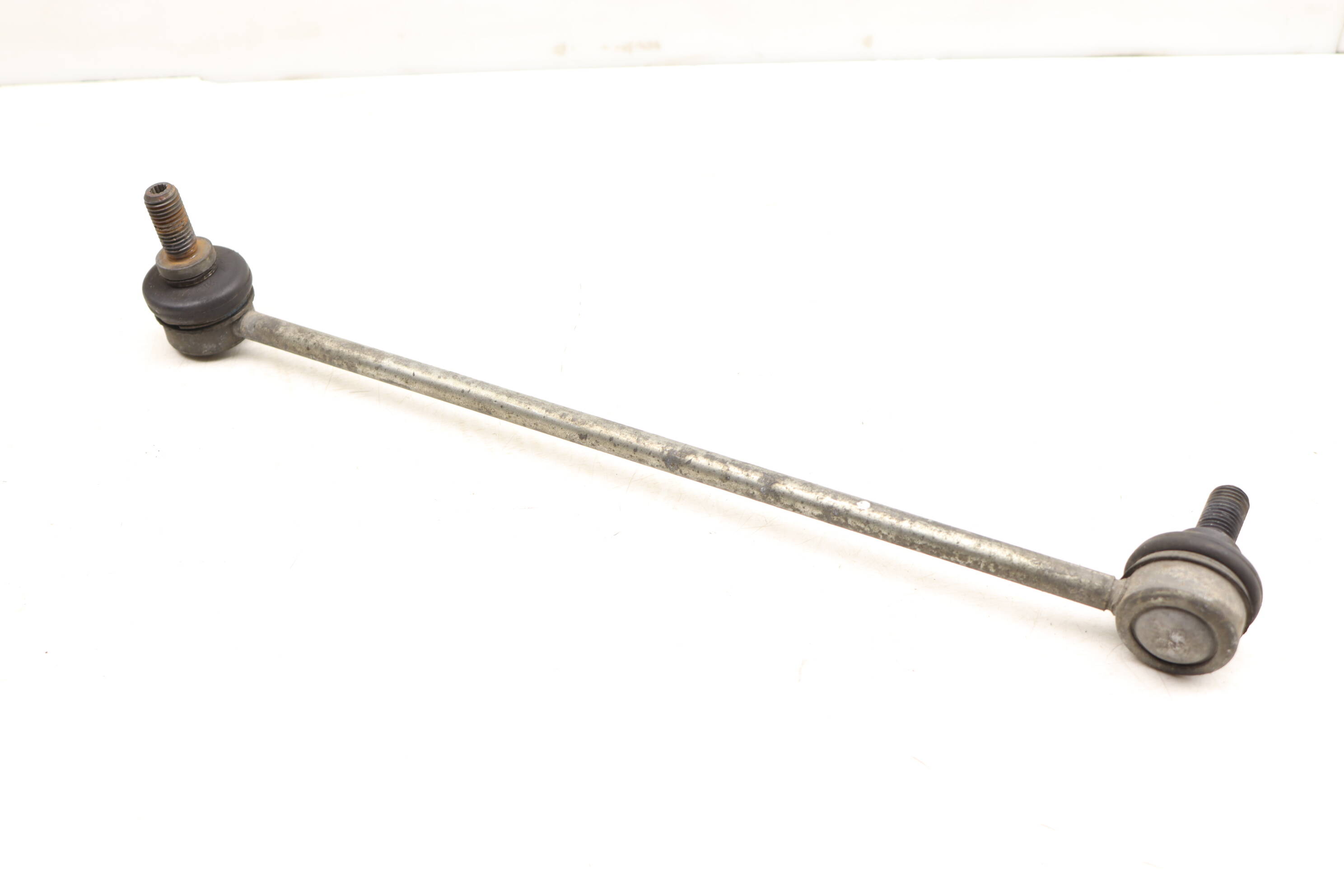 Stabilizer&#x20;&#x2F;&#x20;Sway&#x20;Bar&#x20;End&#x20;Link&#x20;1K0411315P