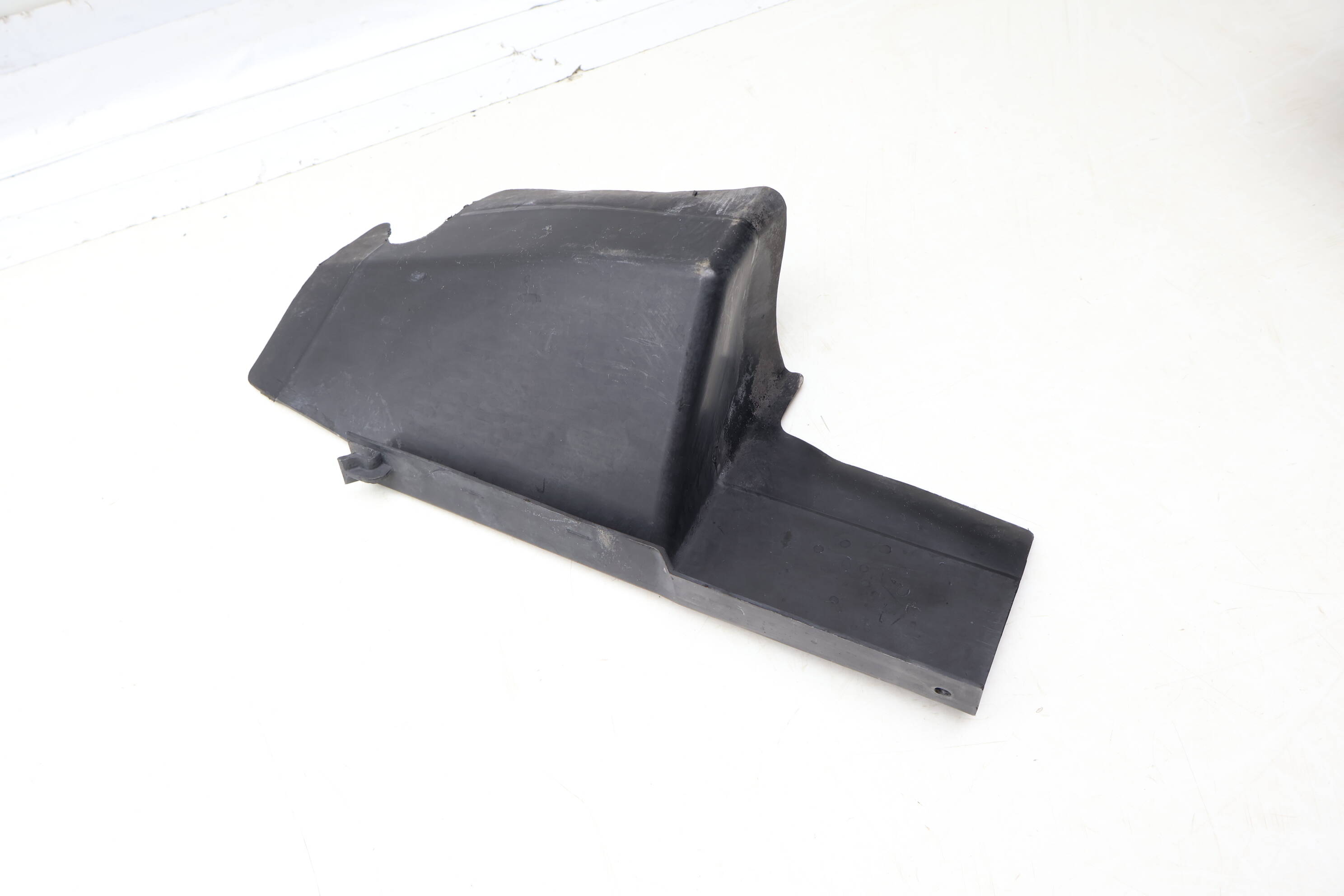 Radiator Air Guide / Shroud 8N0121283