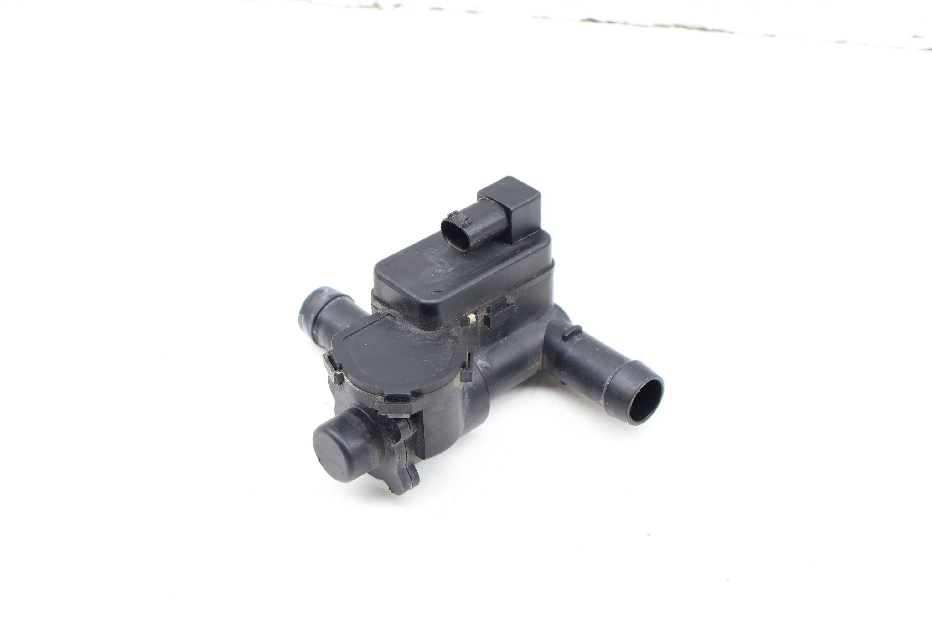 Heater Valve 7PP819810A 95857281000