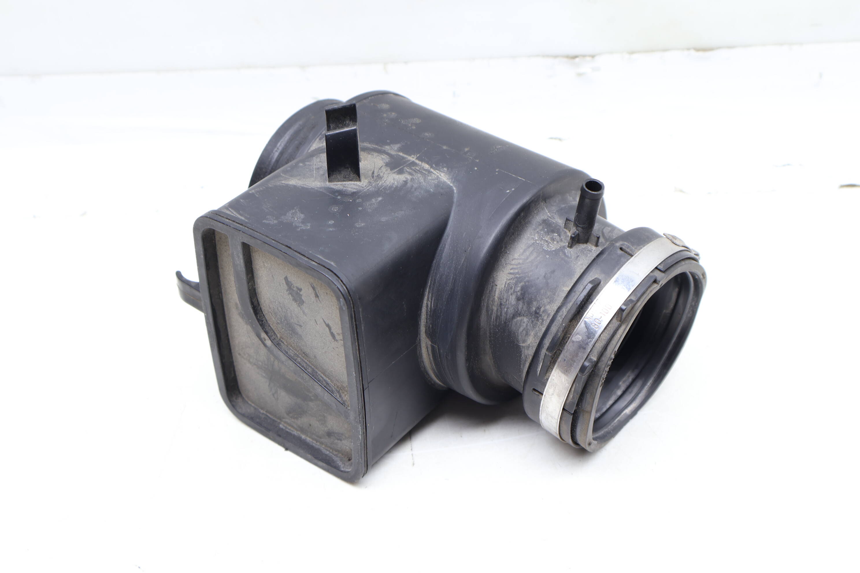 Air Intake Hose / Duct 06E129616C