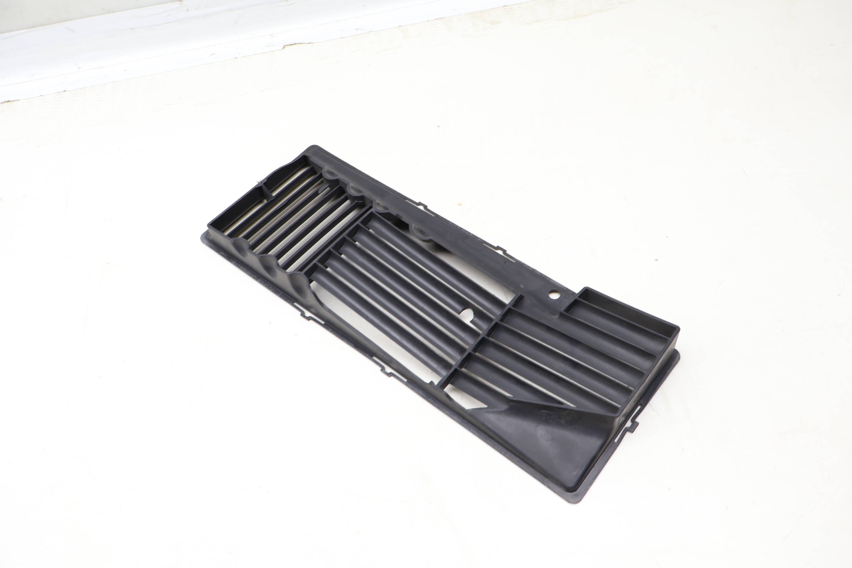 Engine Air Filter Box Insert / Grille 3C0129668