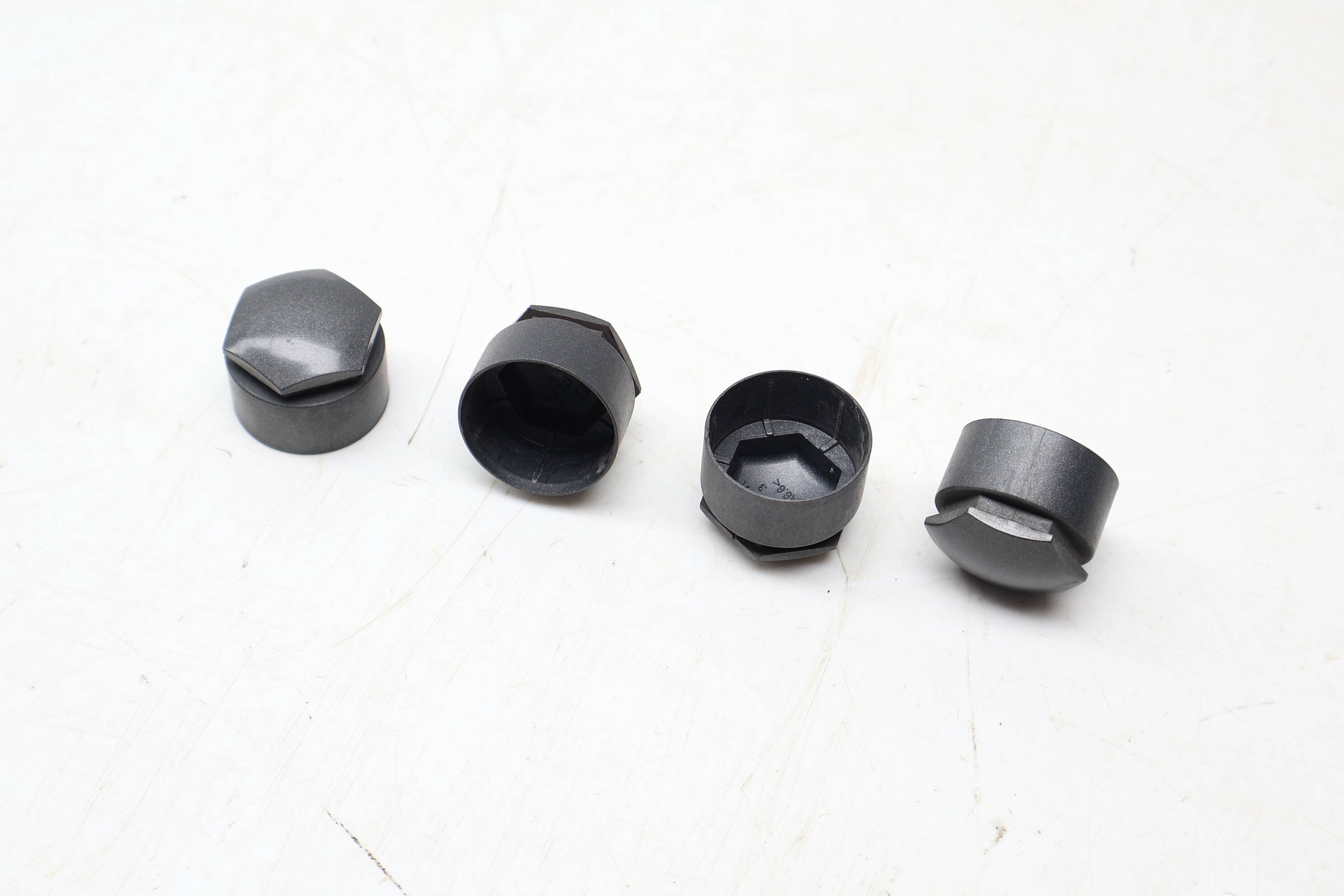 Lug Nut / Bolt Cover / Cap Set (4) 4M0601173A