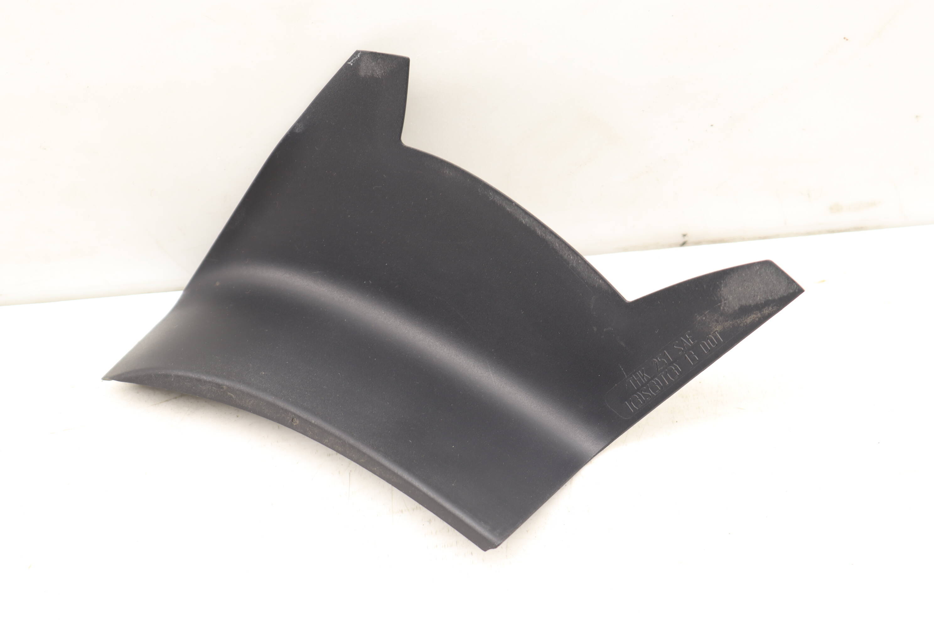 Outer Tail Light / Lamp Trim 95B945312C