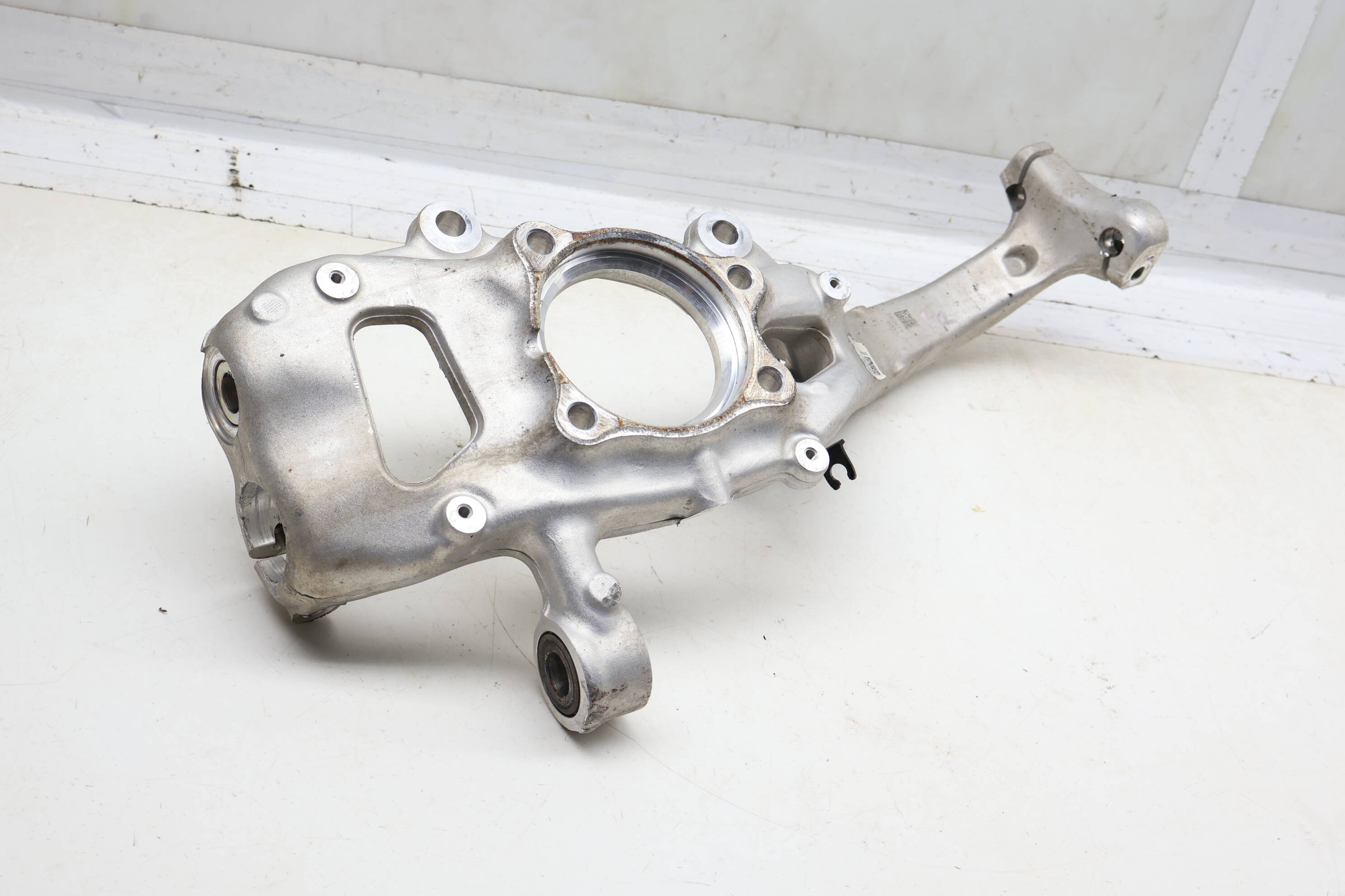 Spindle Knuckle / Wheel Bearing Housing 80A407254C