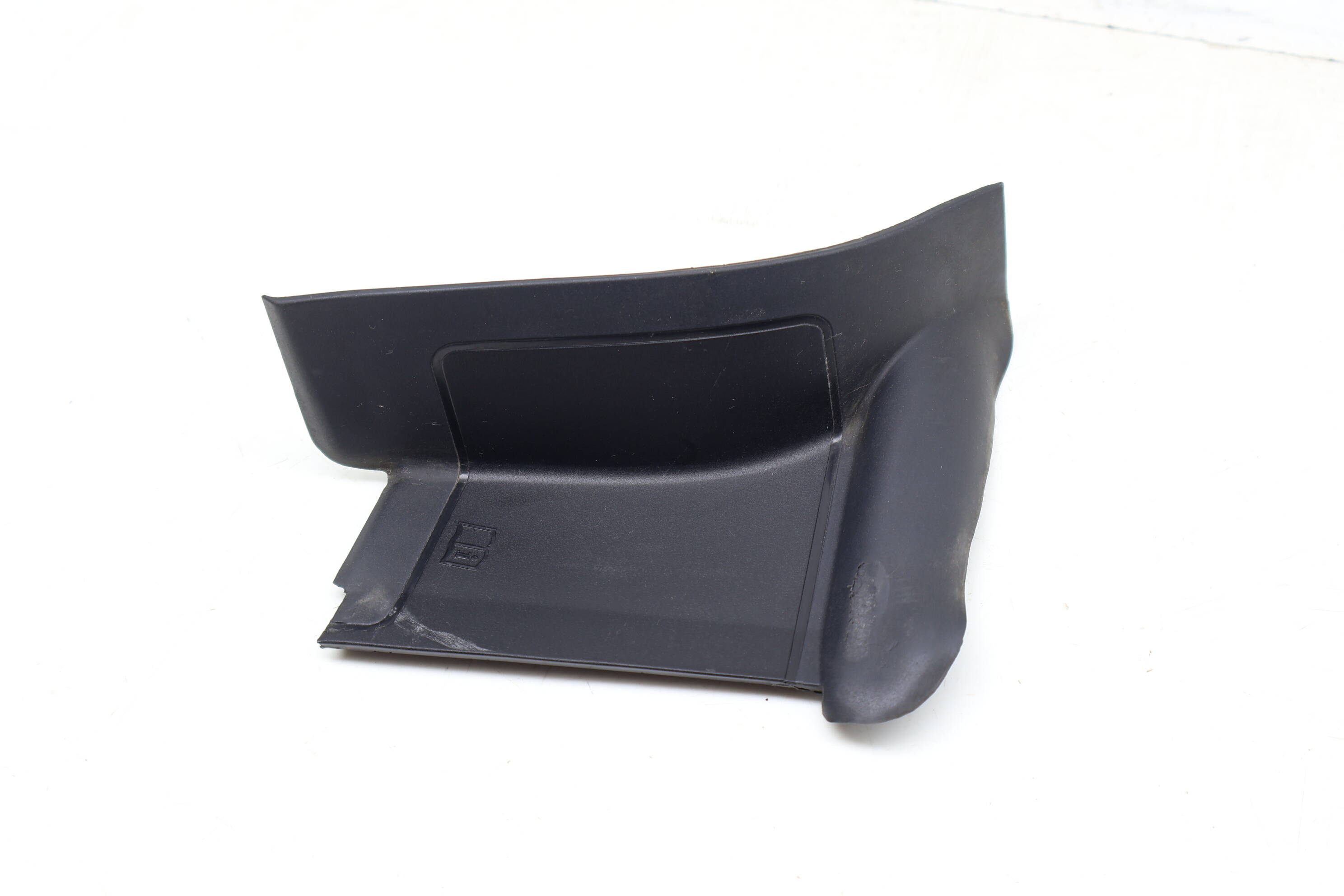 Tail Light / Lamp Trim 8Y5945254