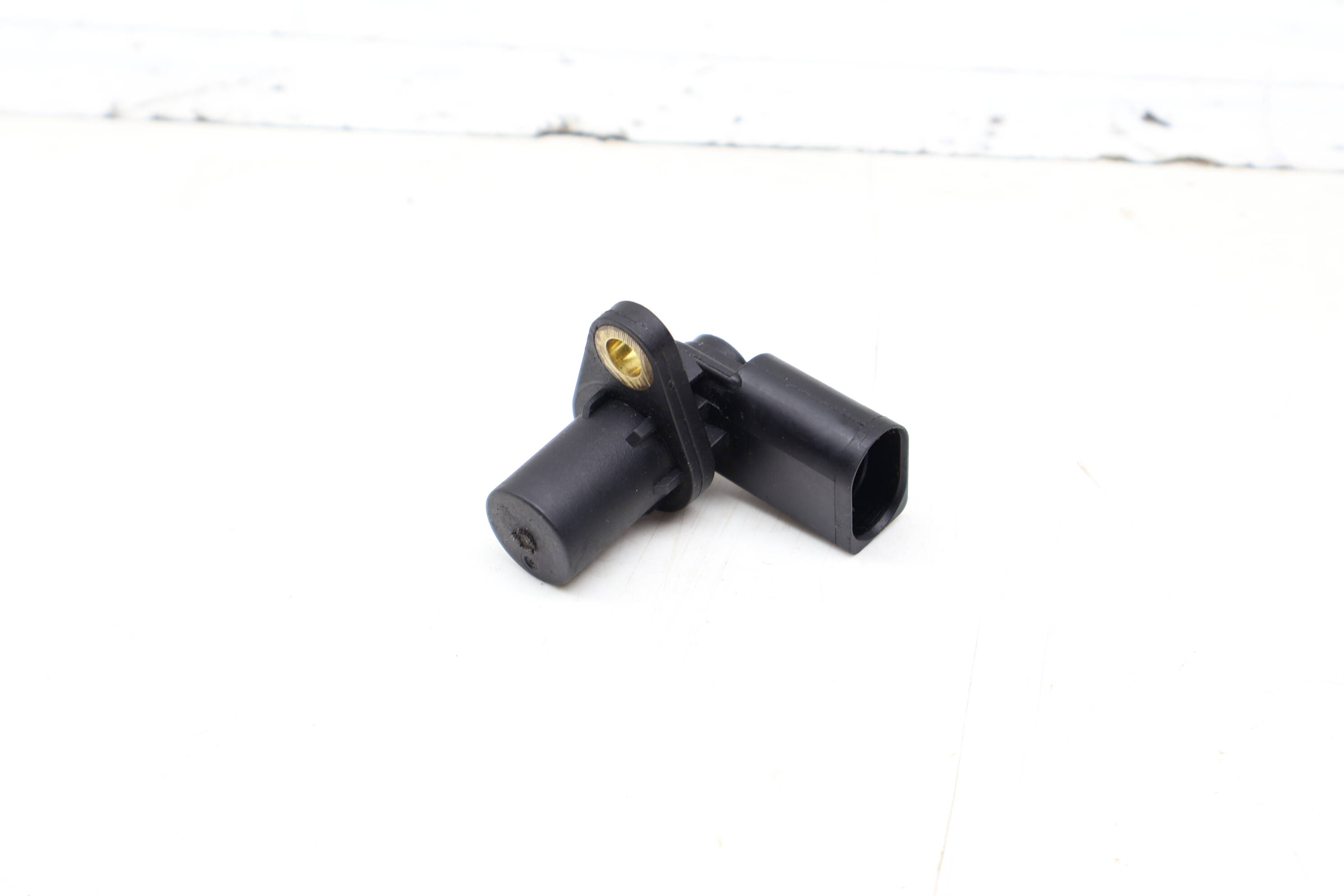 Impulse / Crankshaft Sensor 06E906433