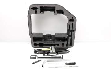 Tool Kit W/ Jack 8T0012109A