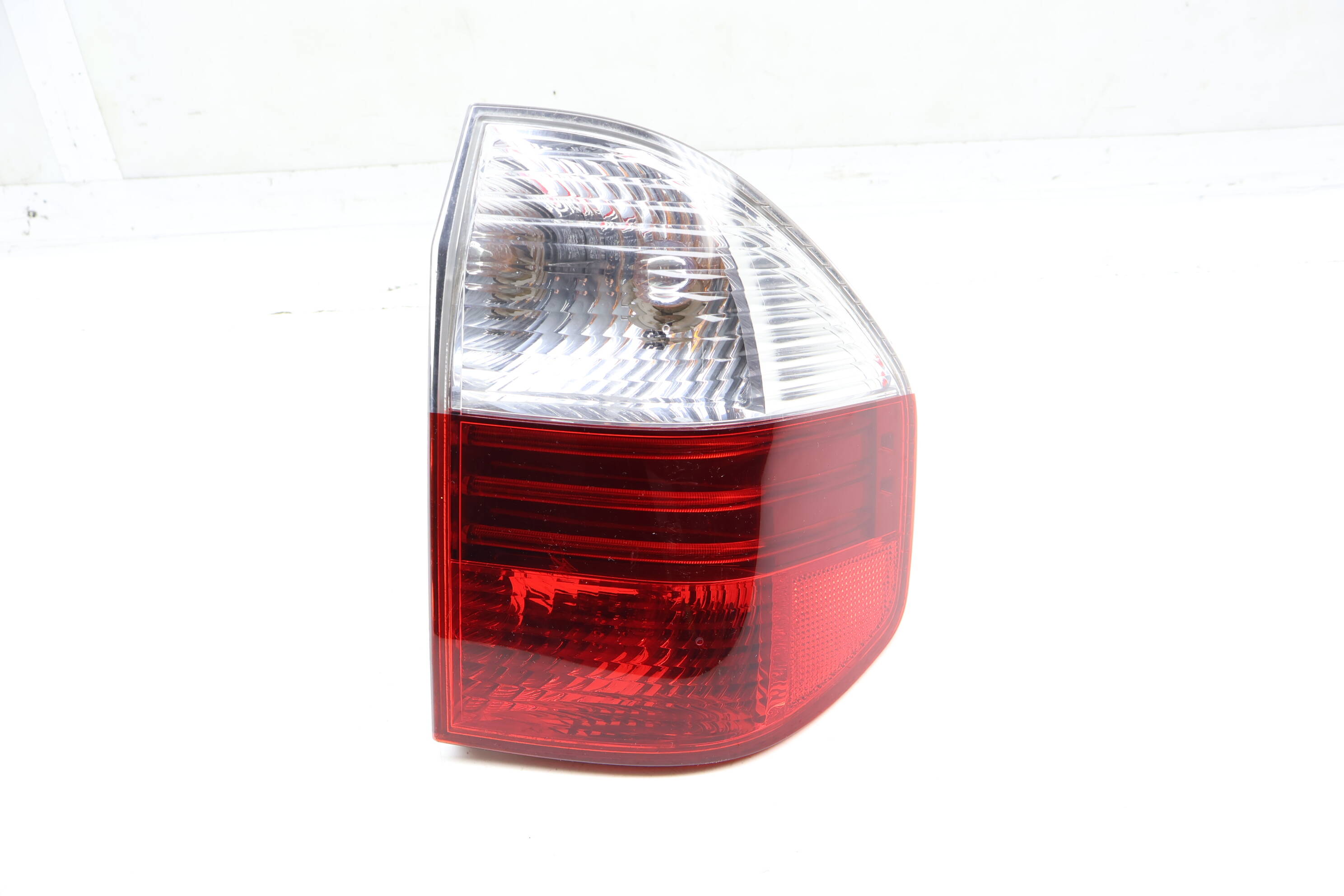 Led Tail Light / Lamp (Outer) 63217162212