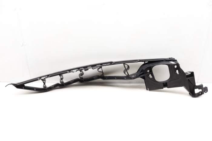 Fender Support Mount / Bracket (Upper) 51657157989 main product photo
