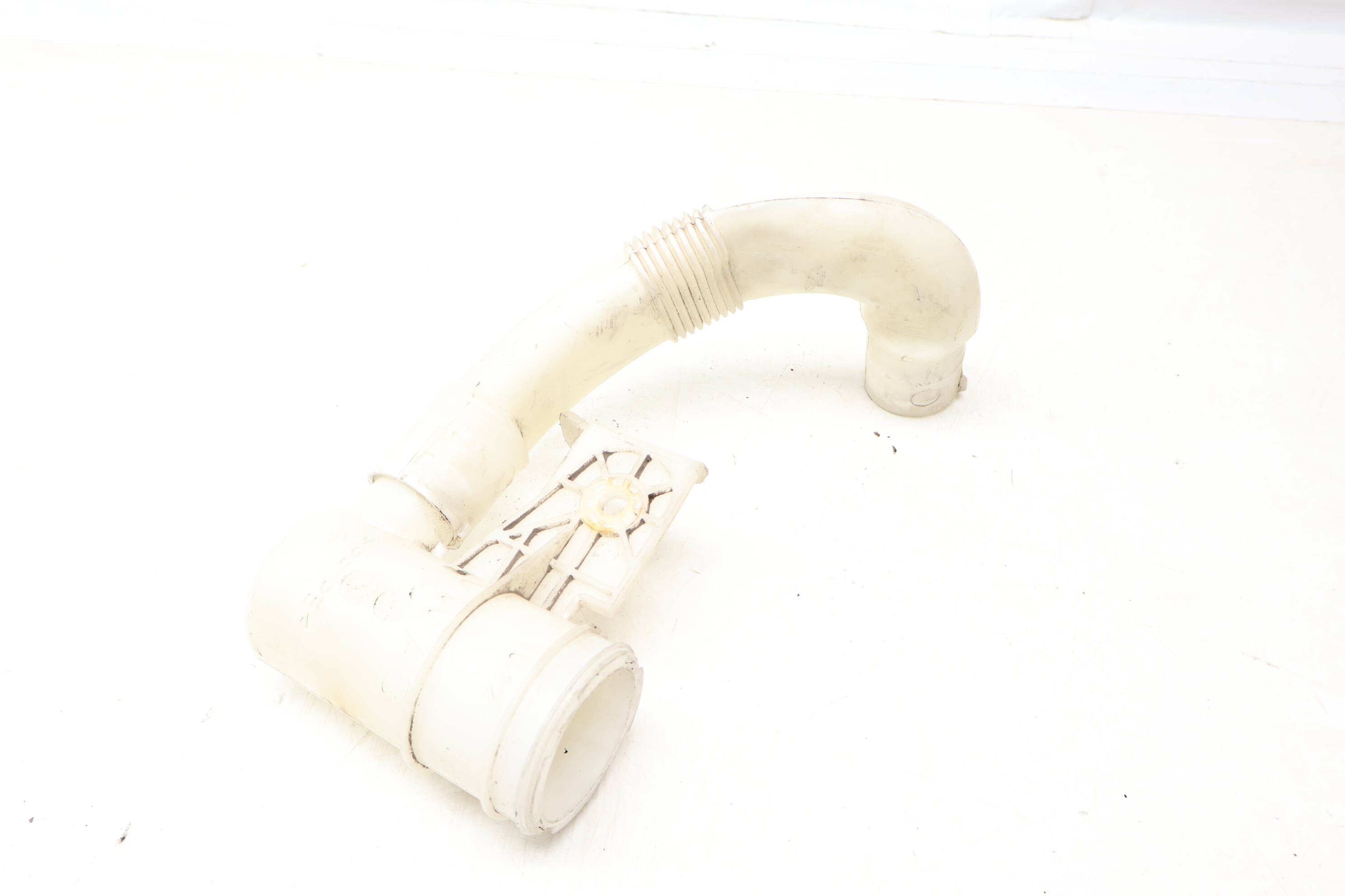 Windshield Washer Tank / Reservoir Neck 5C6955453Q