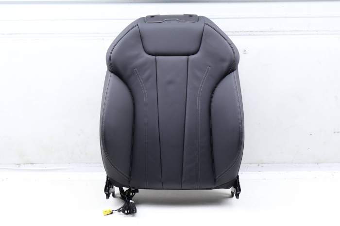 Upper Seat Backrest Cushion Assembly 8W0881806BC main product photo