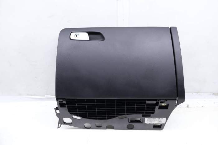 Glove Box / Compartment 8R1880302E main product photo
