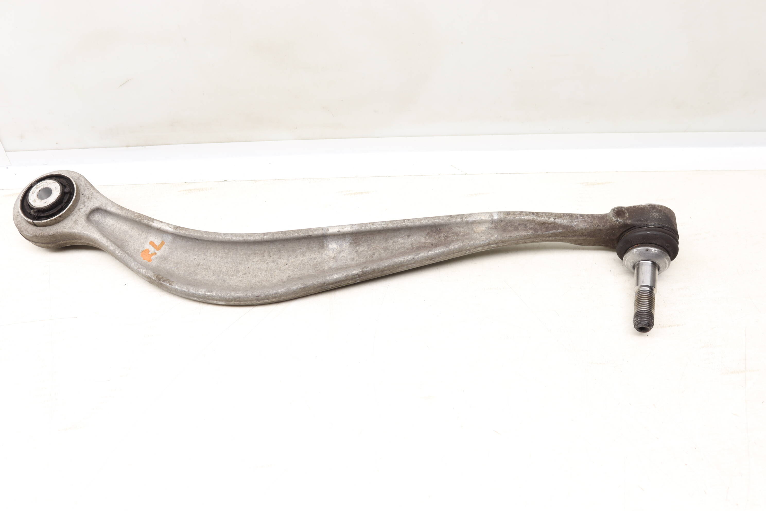 Upper Control Arm (Rearward) 33326775902