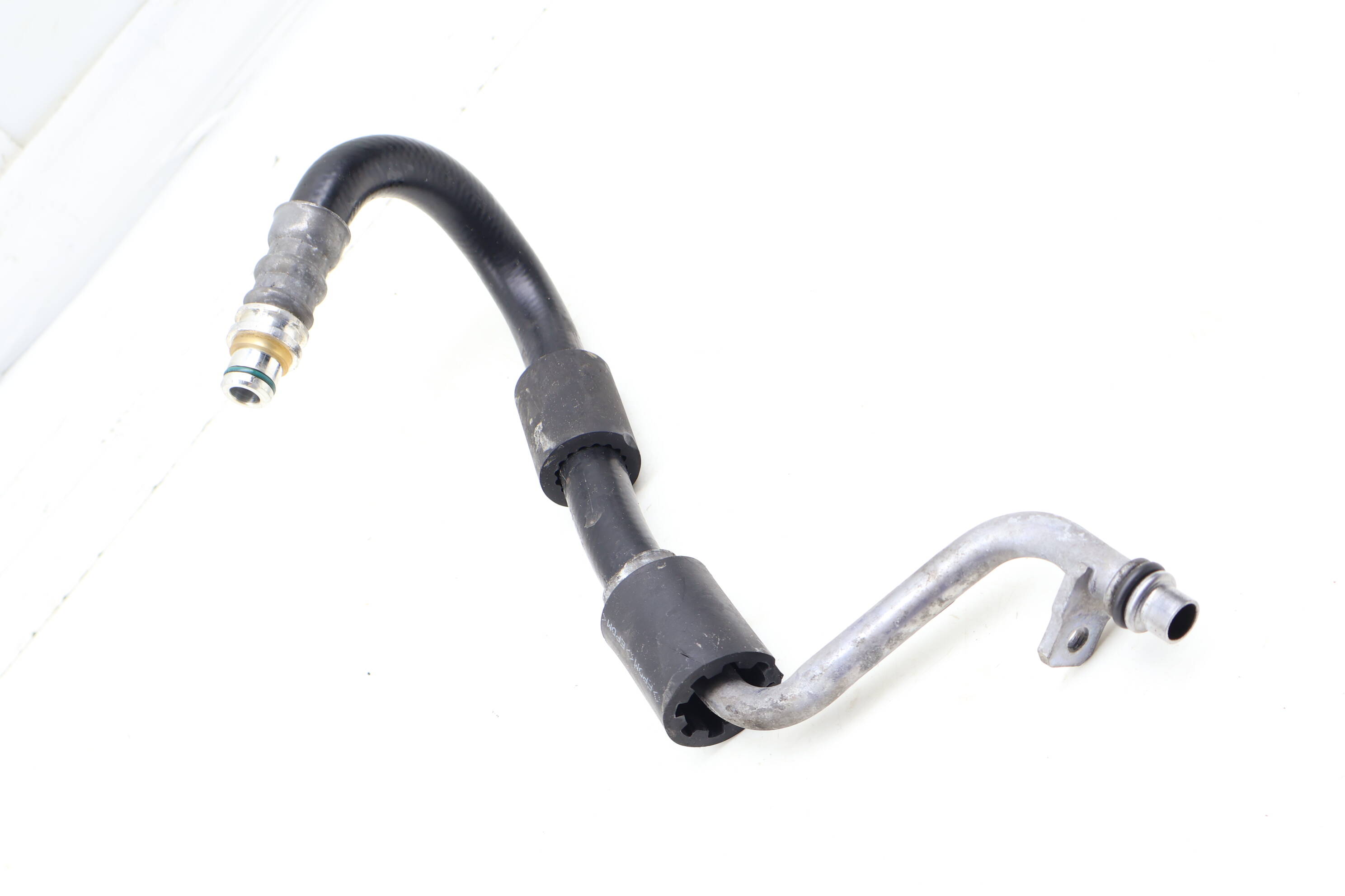 Transmission Oil Cooler Supply Line / Pipe 5N0317820B