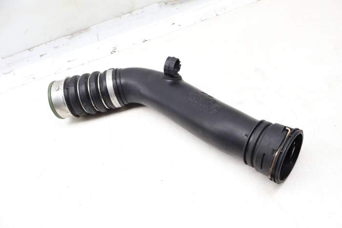 Turbo Intercooler Hose / Tube 13717588283 main product photo