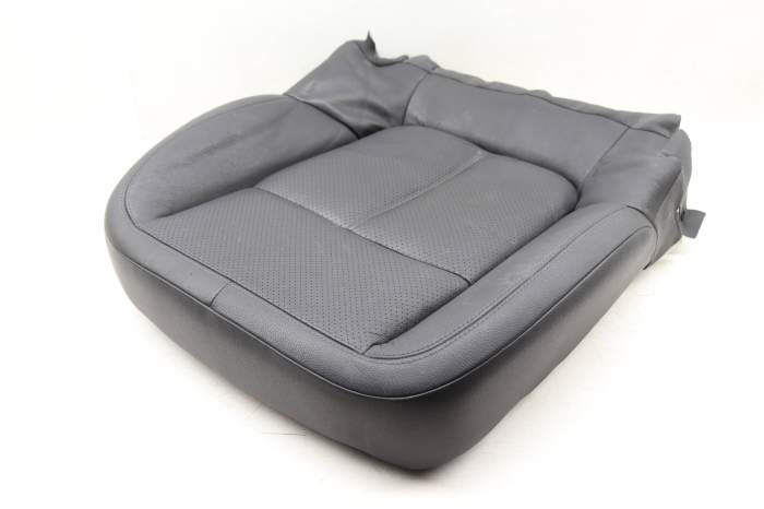 Lower Seat Bottom Cushion 7P5881406AN 95852183000 main product photo