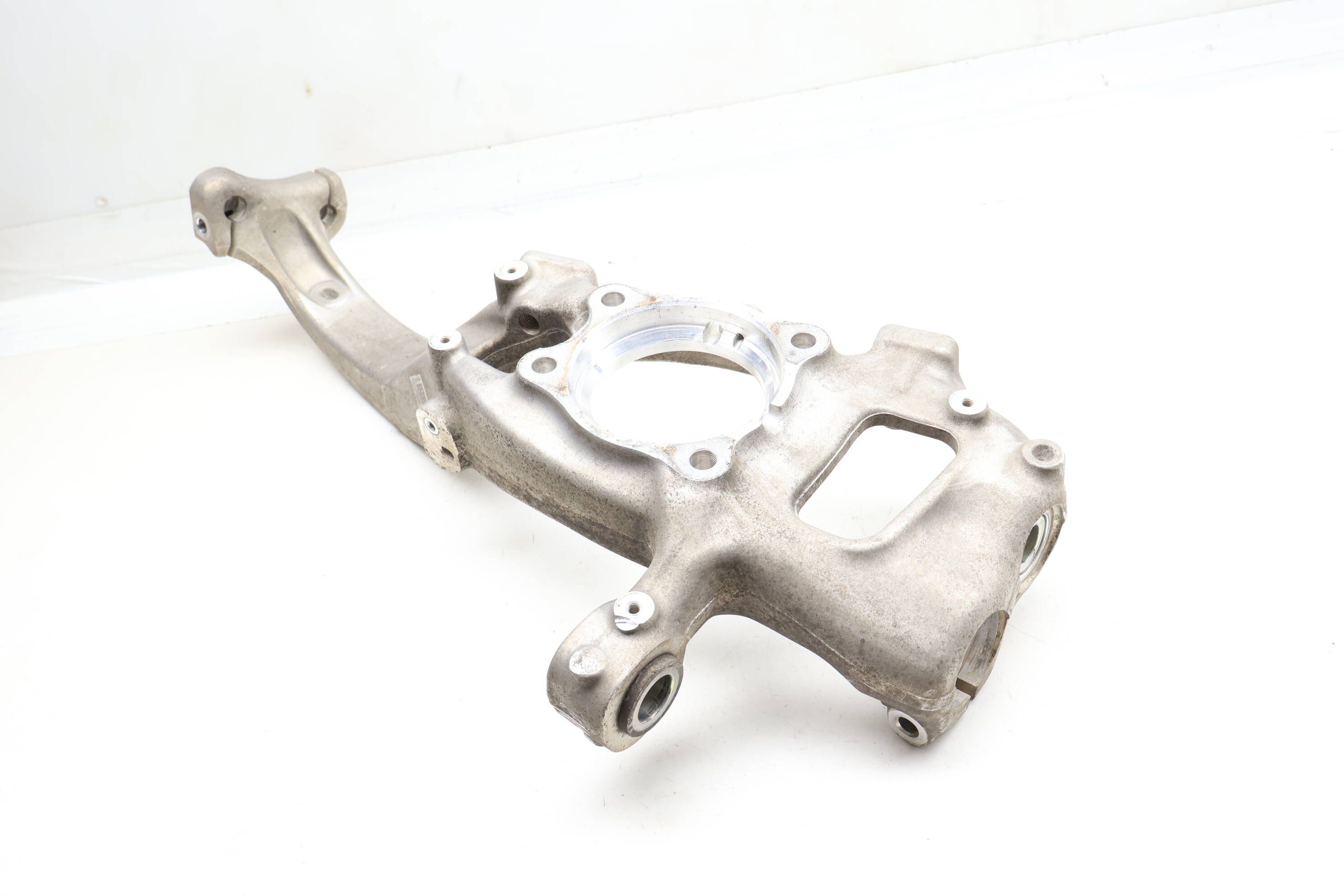 Spindle Knuckle / Wheel Bearing Housing 9Y0407241B