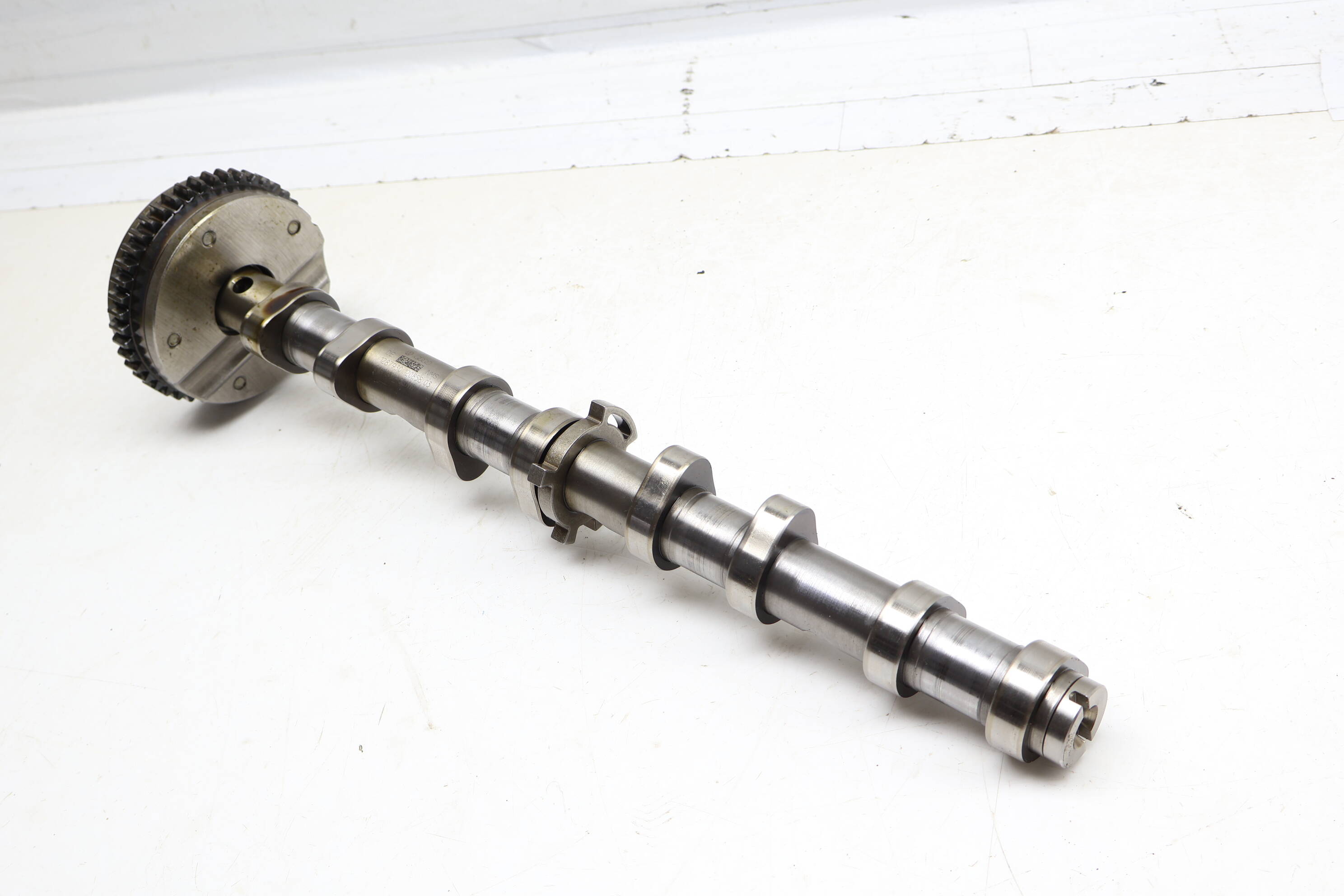 Intake Camshaft / Cam Shaft 06H109021K