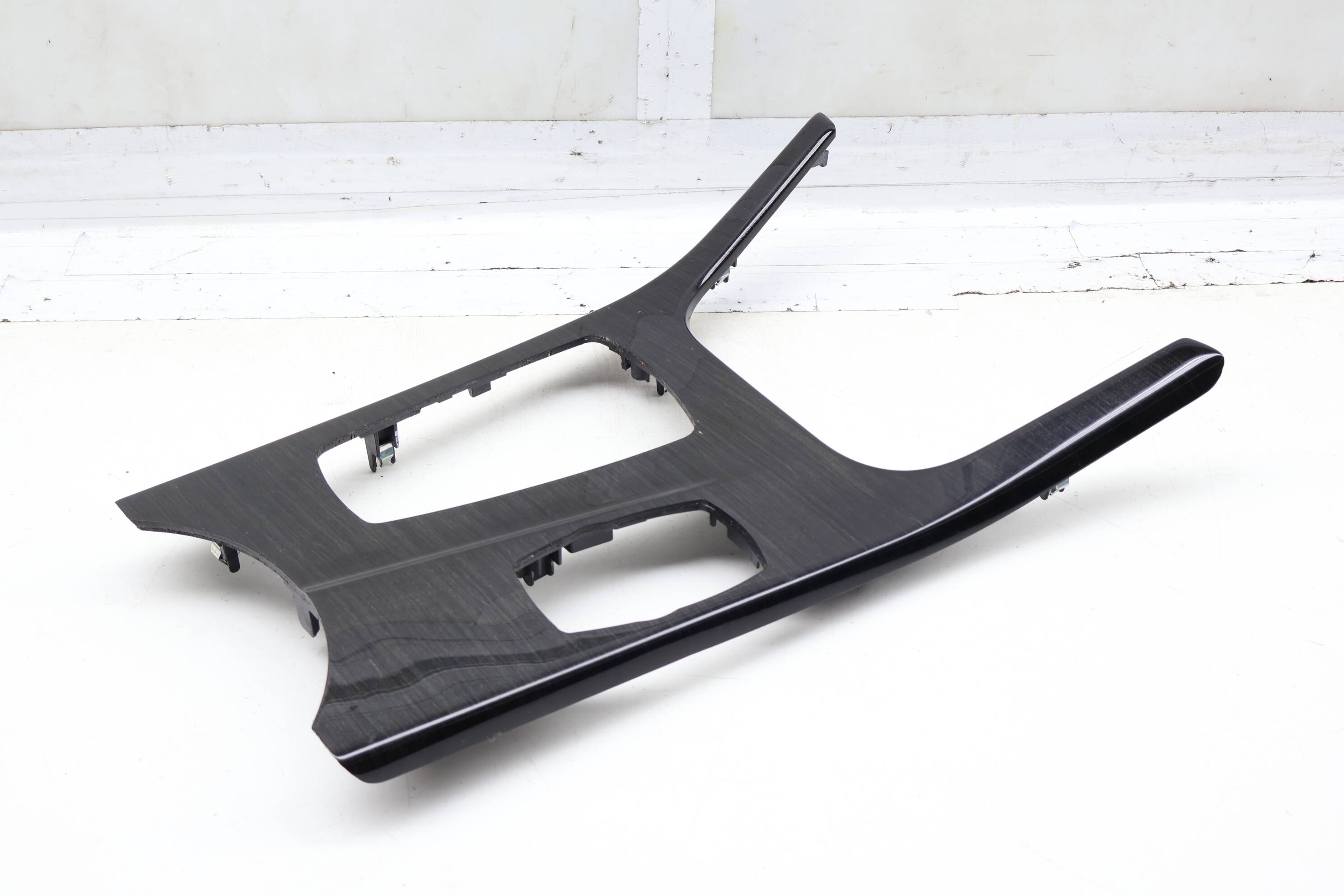 Shifter Bezel / Center Console Trim 51169302215