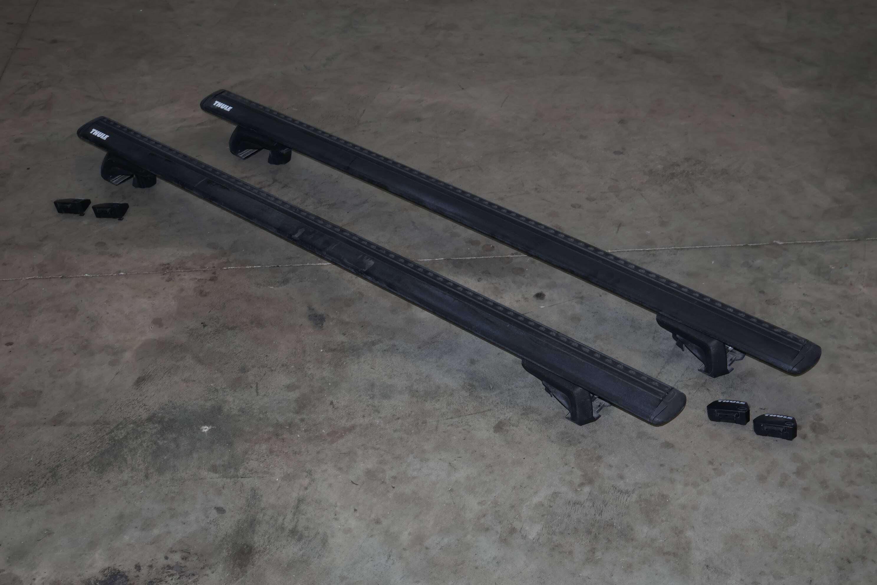 Thule Roof Rack / Rail Set