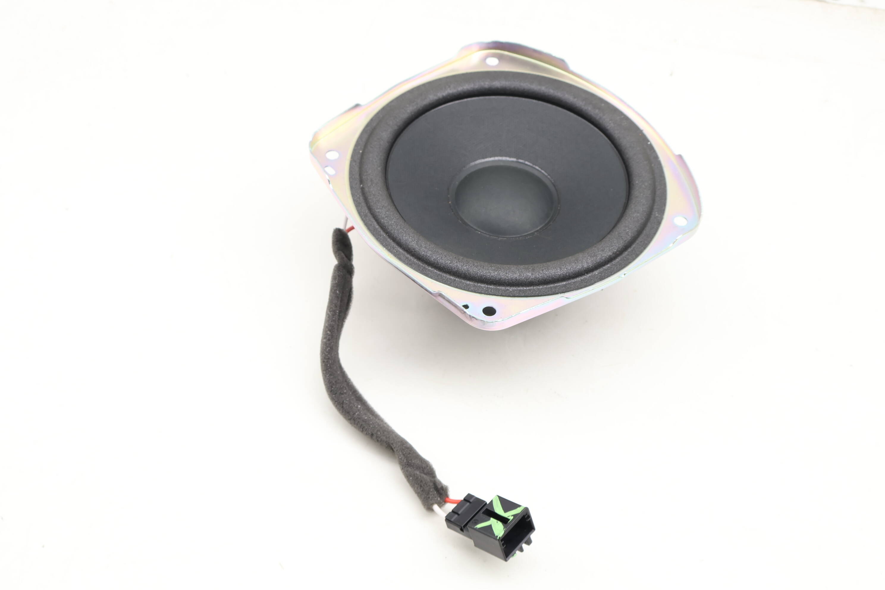 Subwoofer / Bass Box Speaker 83A035382
