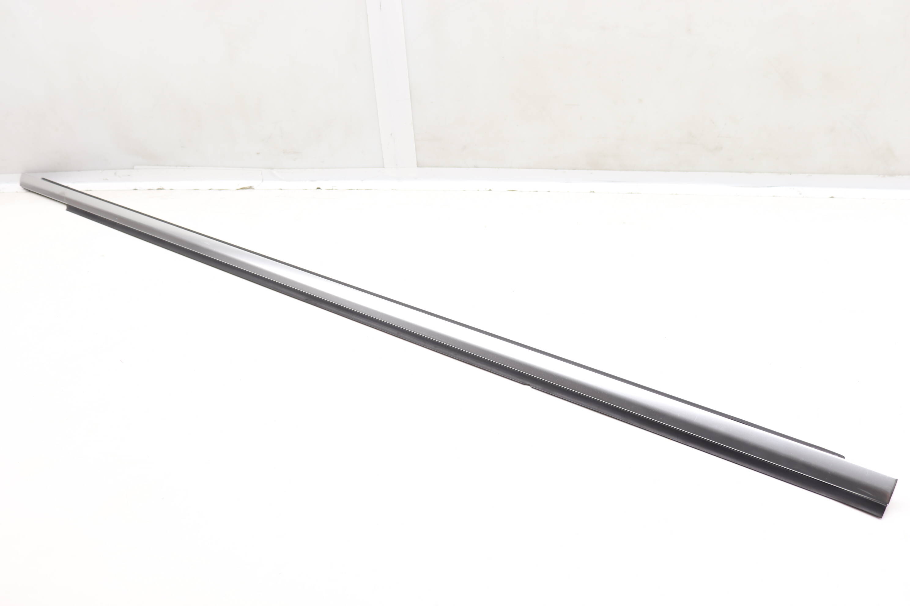 Door Window Slot Seal / Trim (Outer) 1Q0853956E