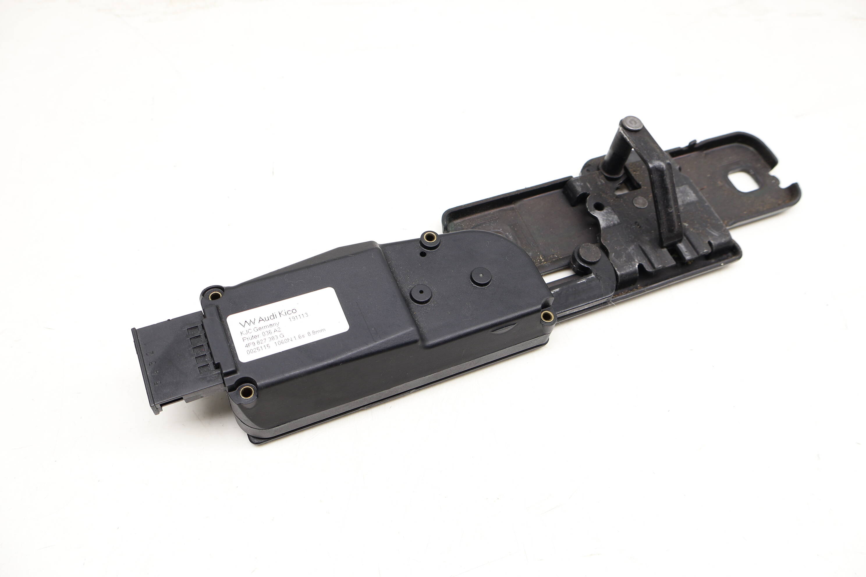 Trunk Latch Striker Plate / Motor 4F9827383G