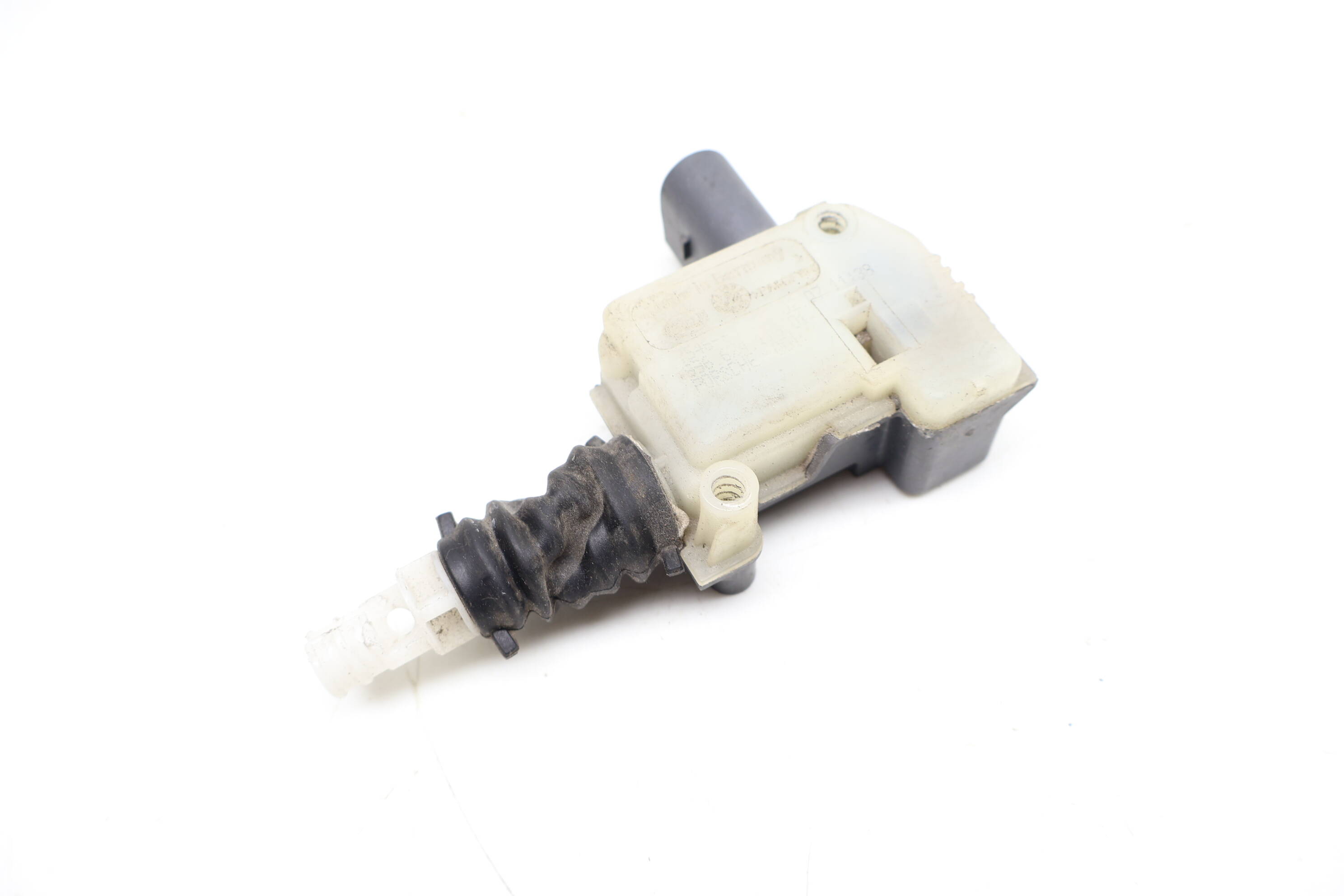 Hood / Trunk Emergency Lock Actuator 99662411901