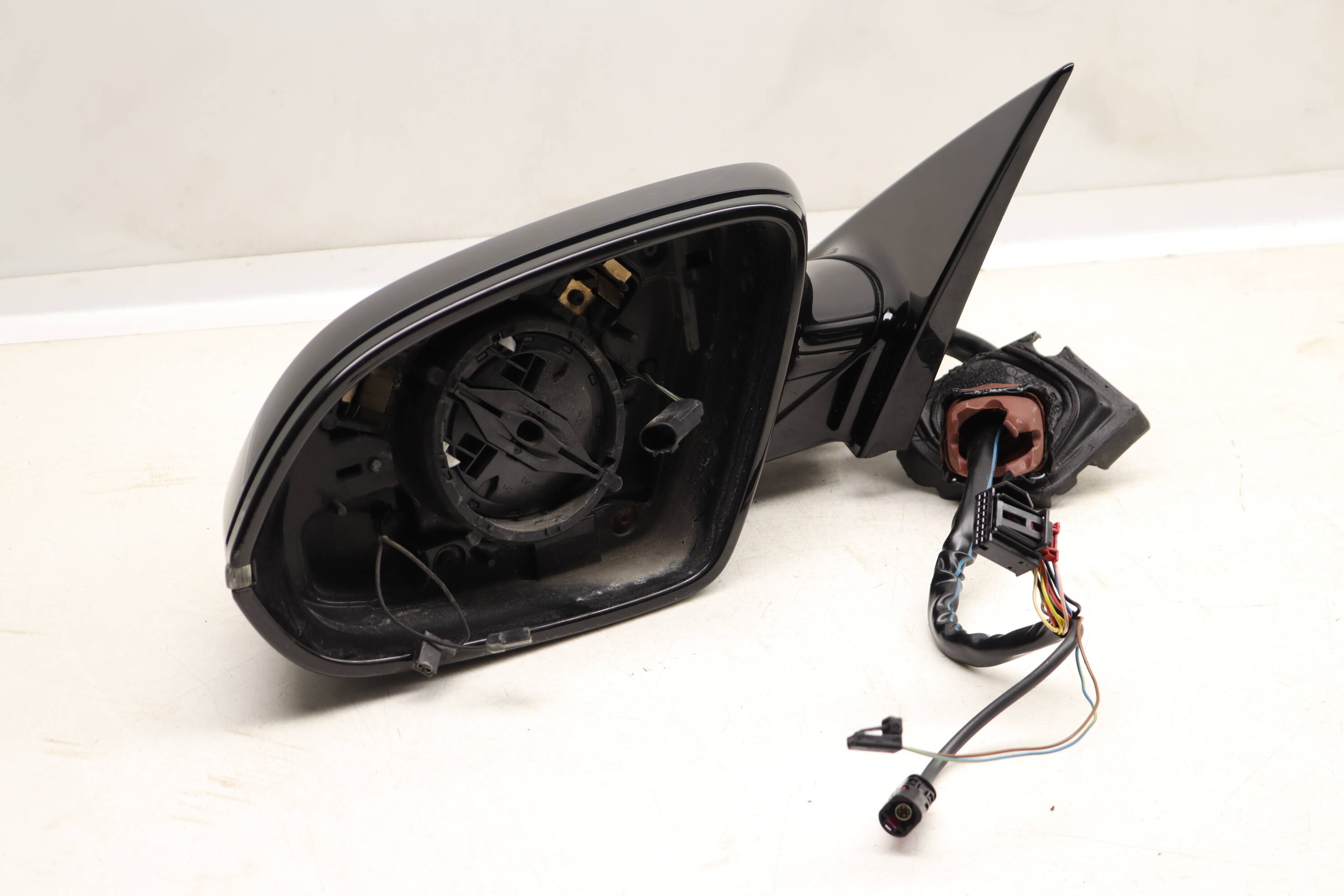 Side&#x20;View&#x20;Mirror&#x20;W&#x2F;&#x20;Memory&#x20;4H1857409N